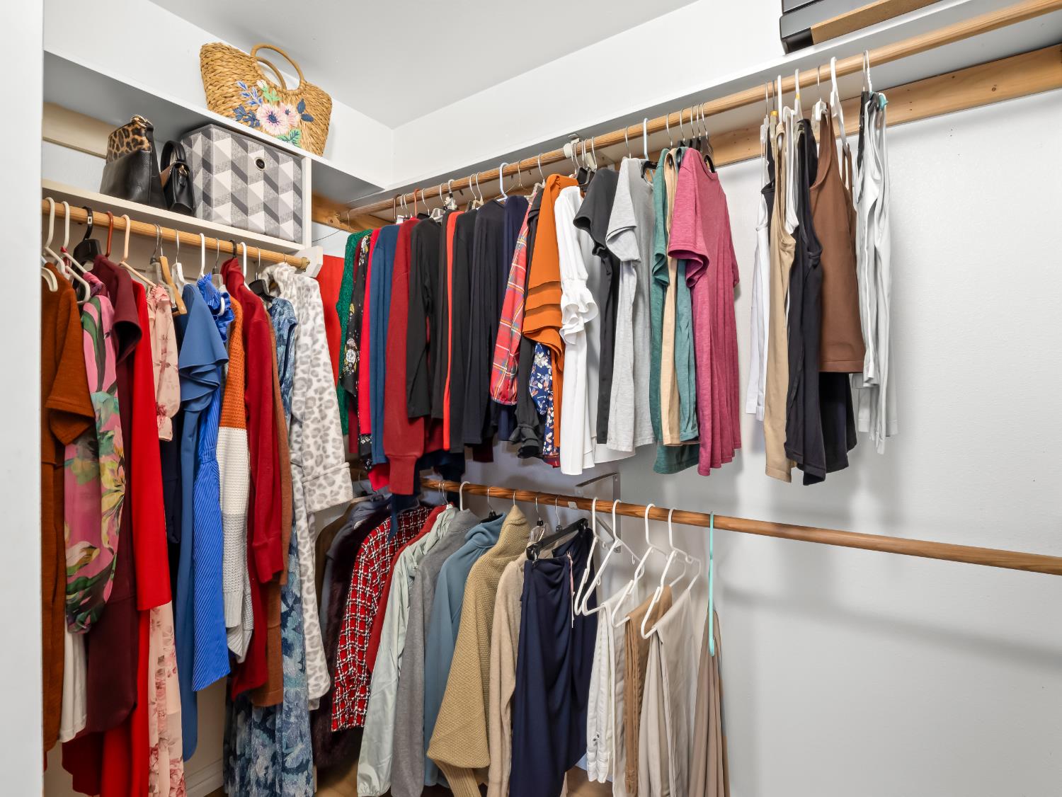 1565 S Highland Ave, Sanger, CA 93657