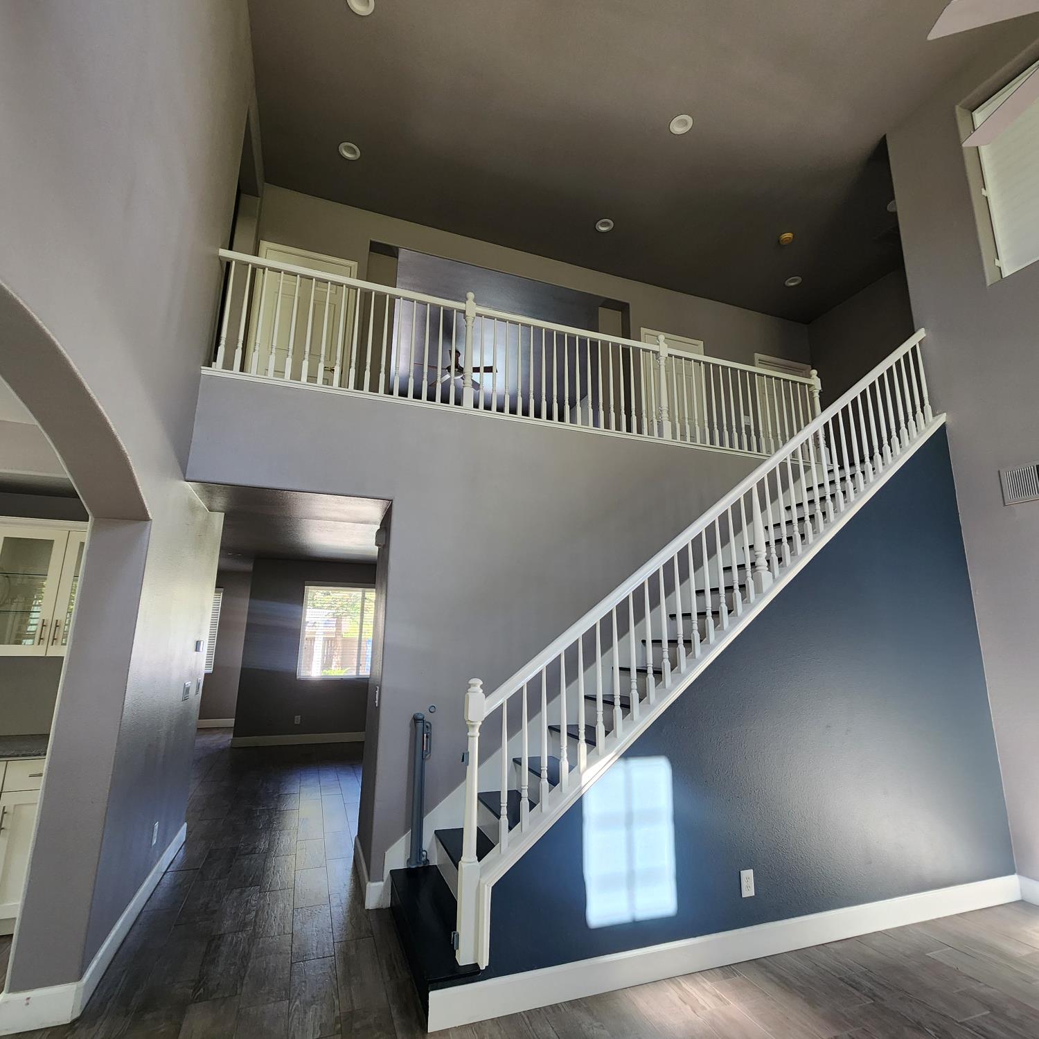 4479 N Emerald Peak Dr, Clovis, CA 93619