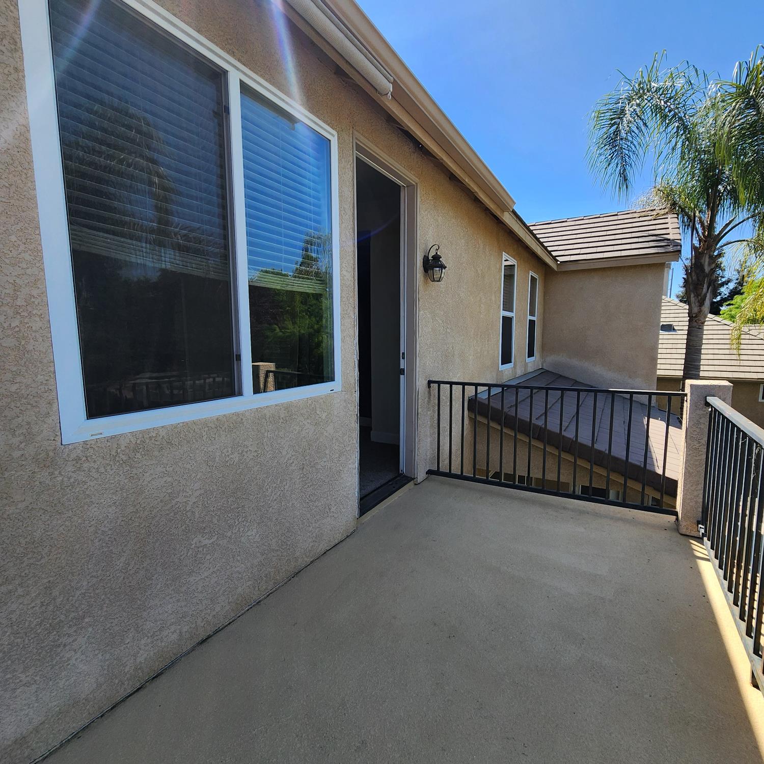 4479 N Emerald Peak Dr, Clovis, CA 93619