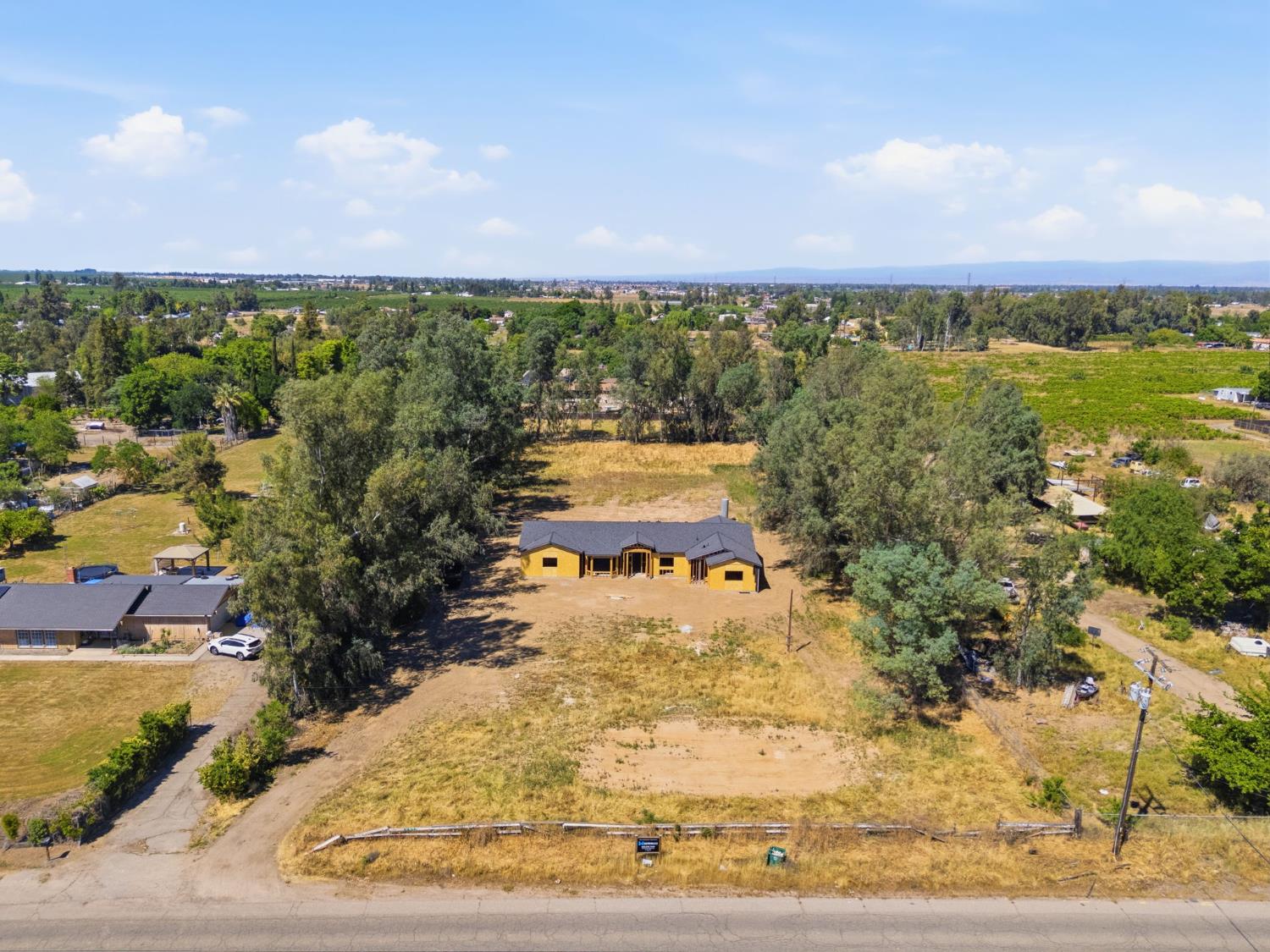 6266 W Mckinley Ave, Fresno, CA 93723