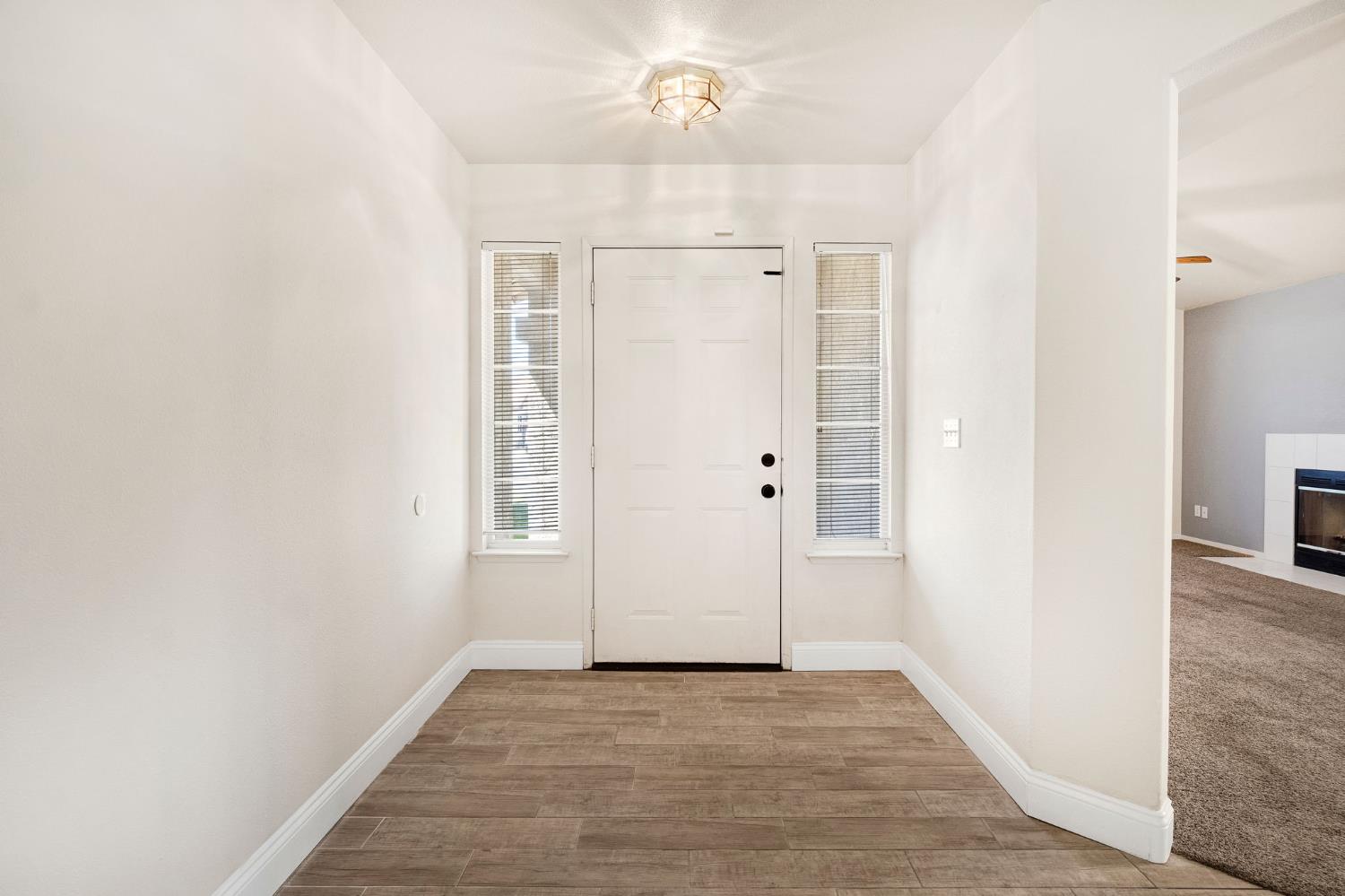 553 Grenache Ave, Madera, CA 93637