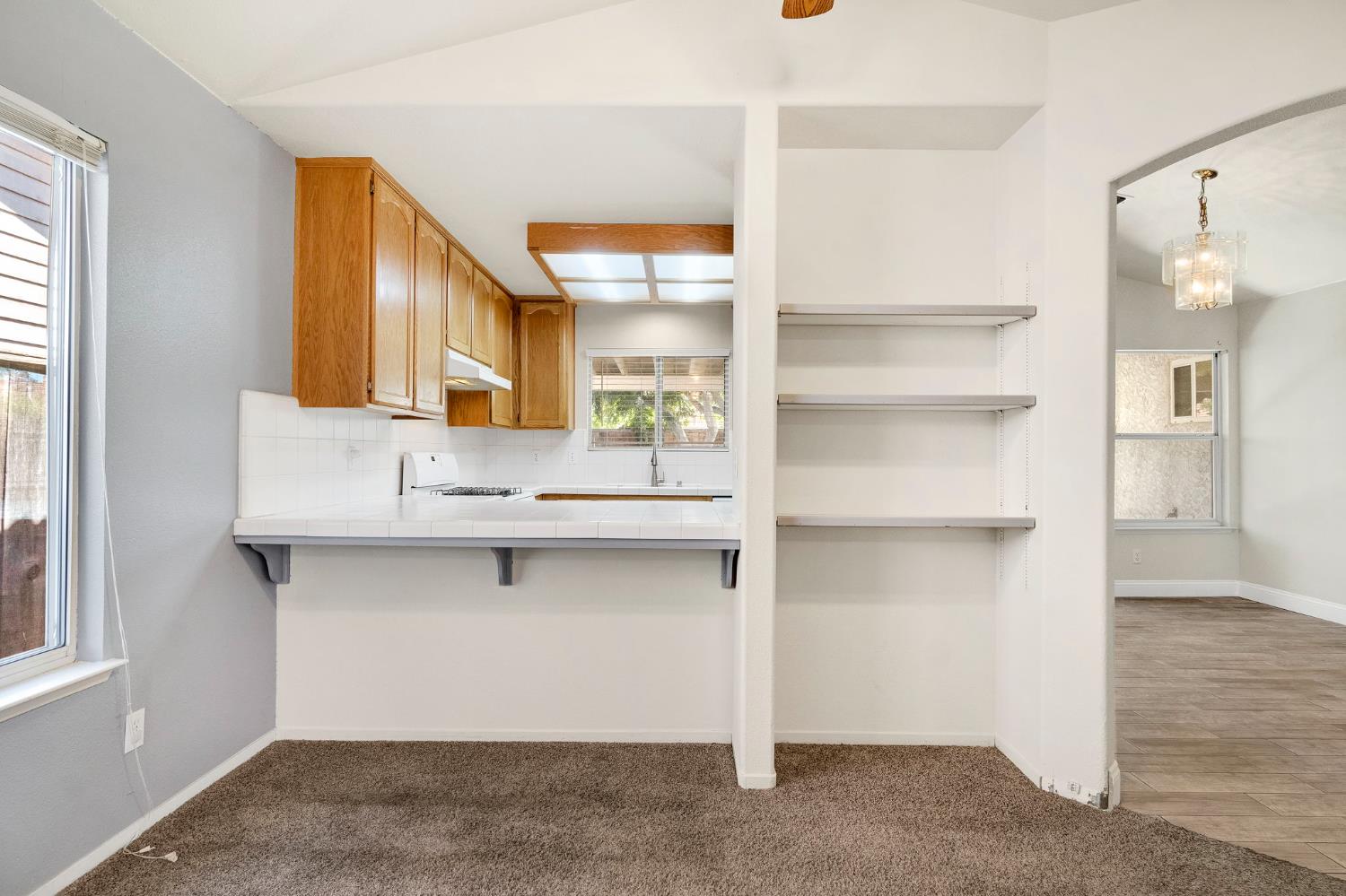 553 Grenache Ave, Madera, CA 93637