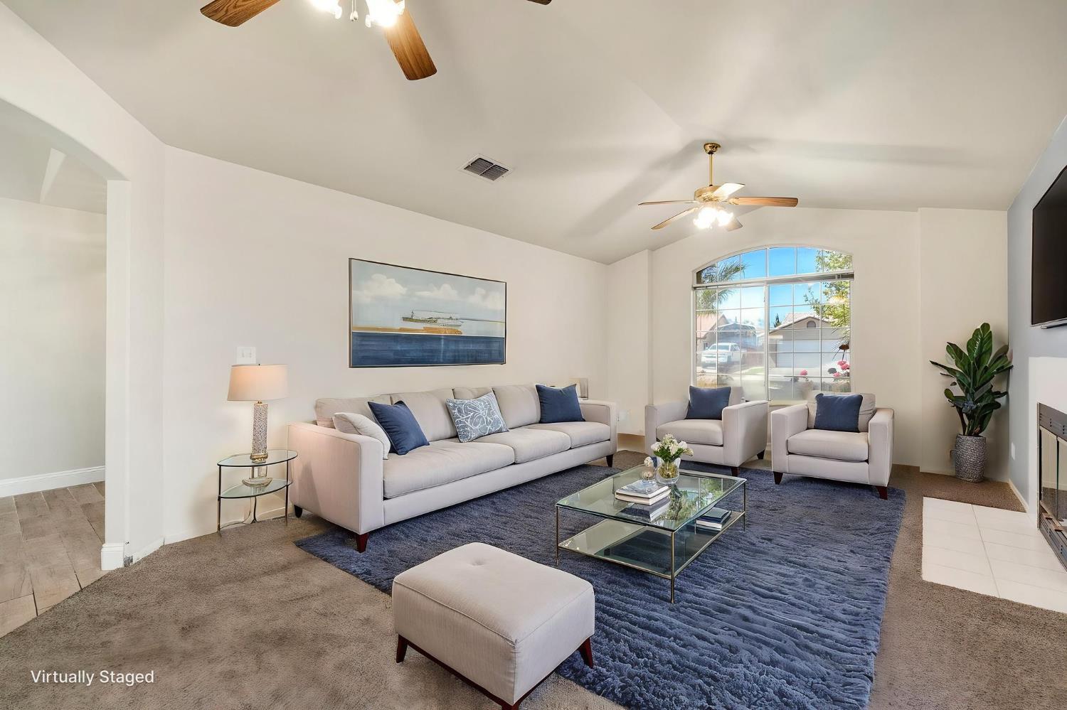 553 Grenache Ave, Madera, CA 93637