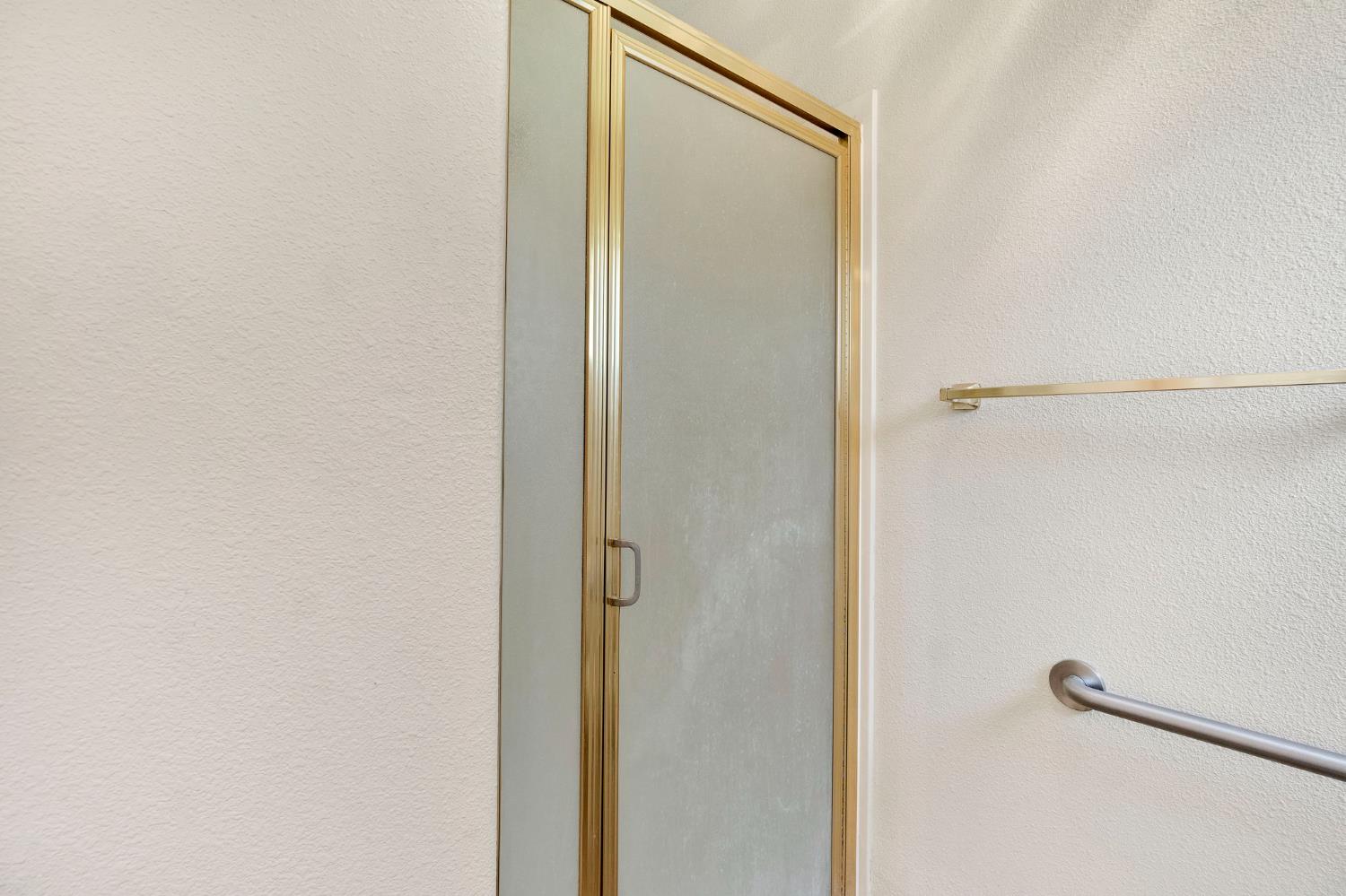 553 Grenache Ave, Madera, CA 93637