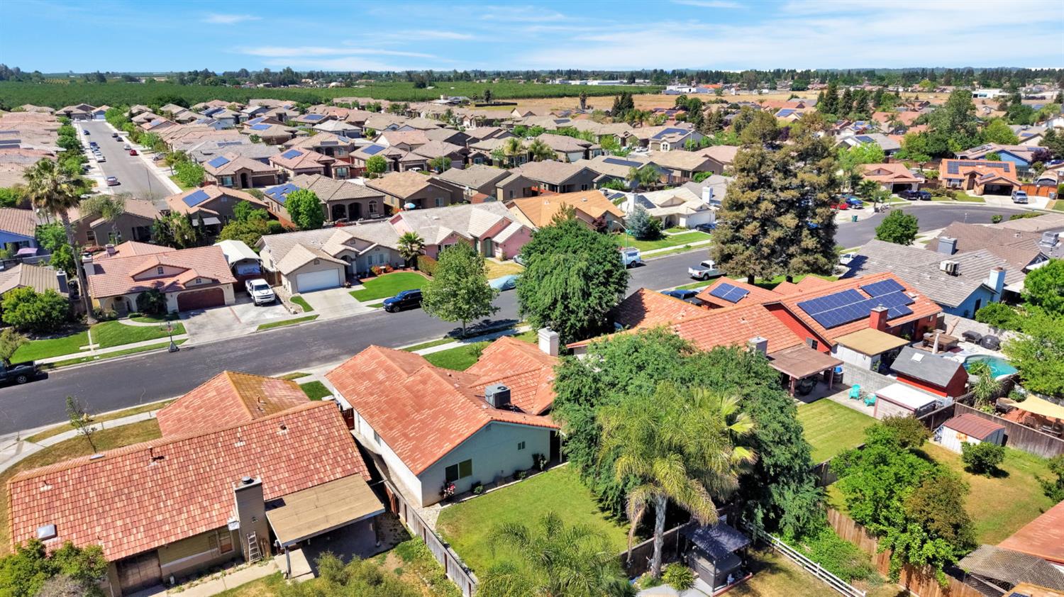 553 Grenache Ave, Madera, CA 93637