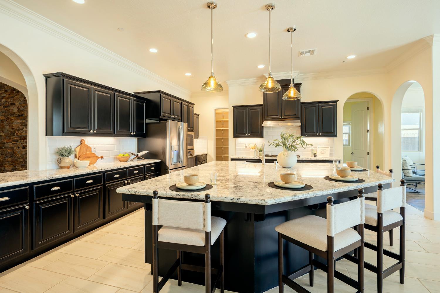 3636 Elberta Cir, Dinuba, CA 93618