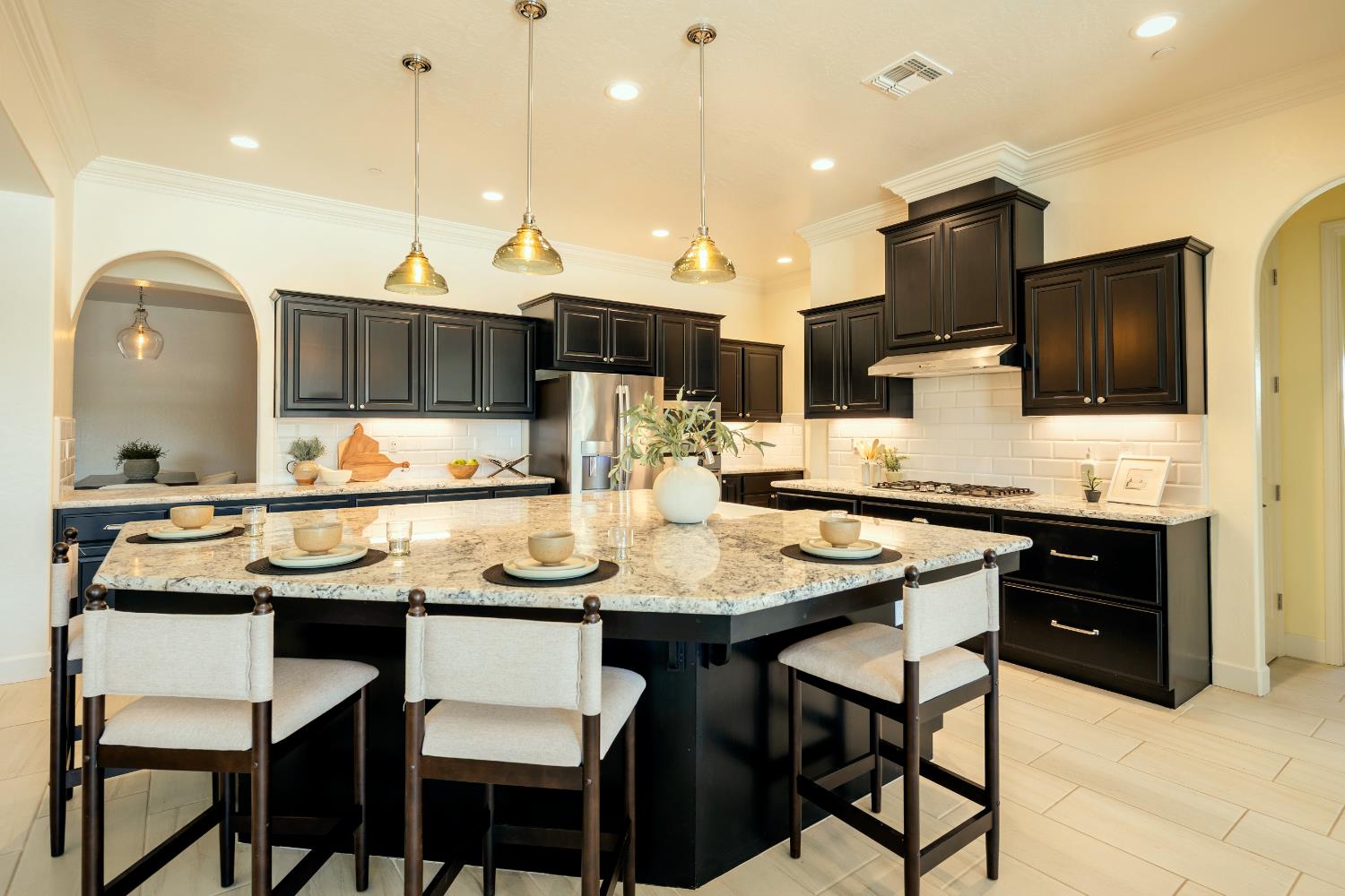 3636 Elberta Cir, Dinuba, CA 93618