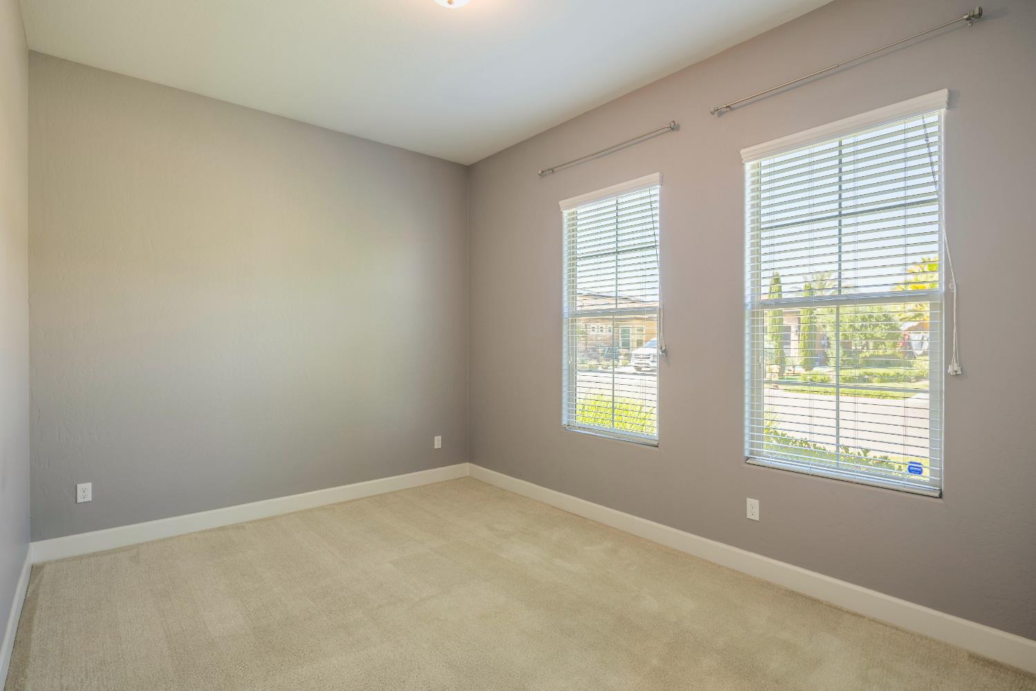 3636 Elberta Cir, Dinuba, CA 93618