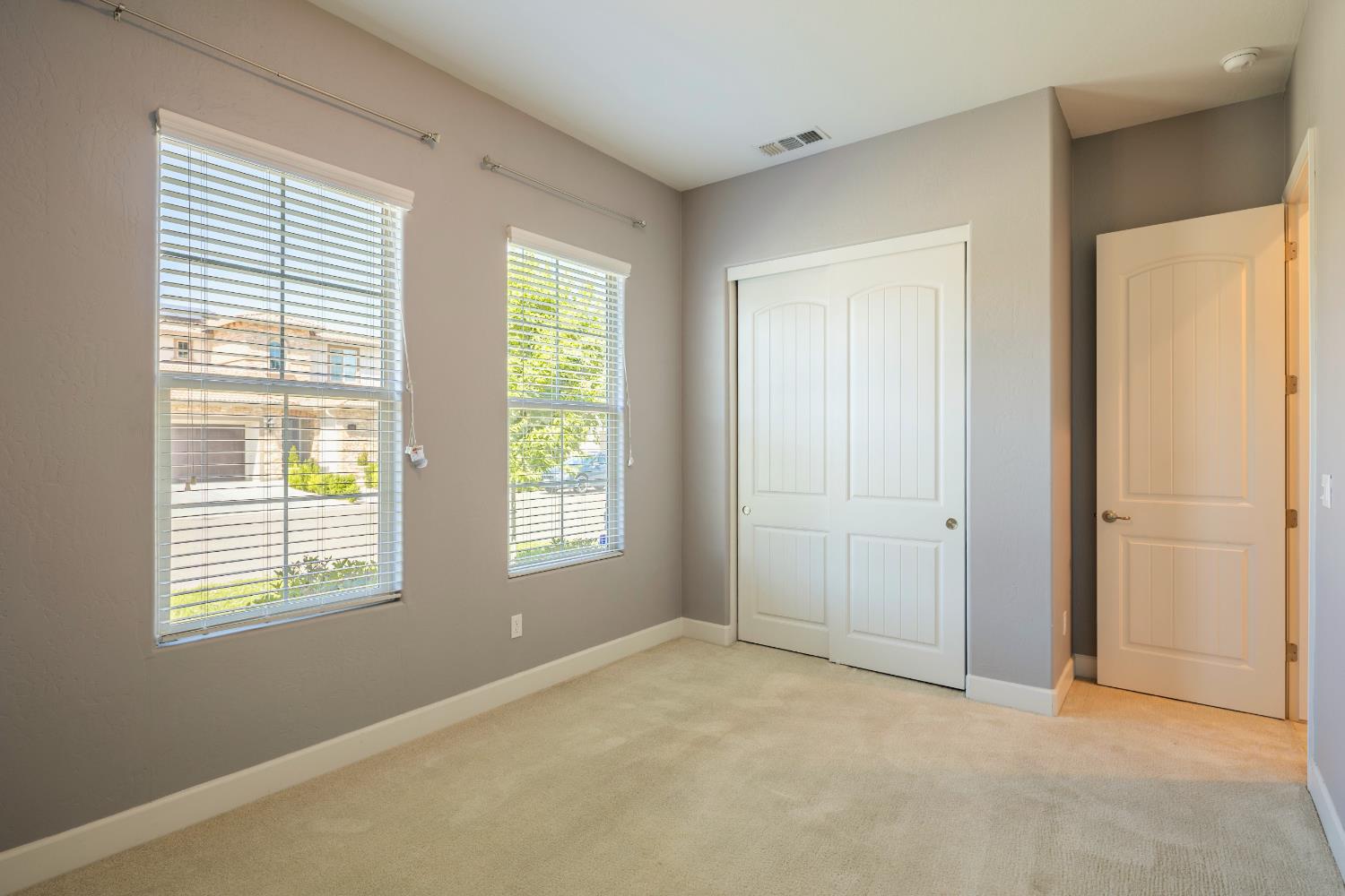 3636 Elberta Cir, Dinuba, CA 93618