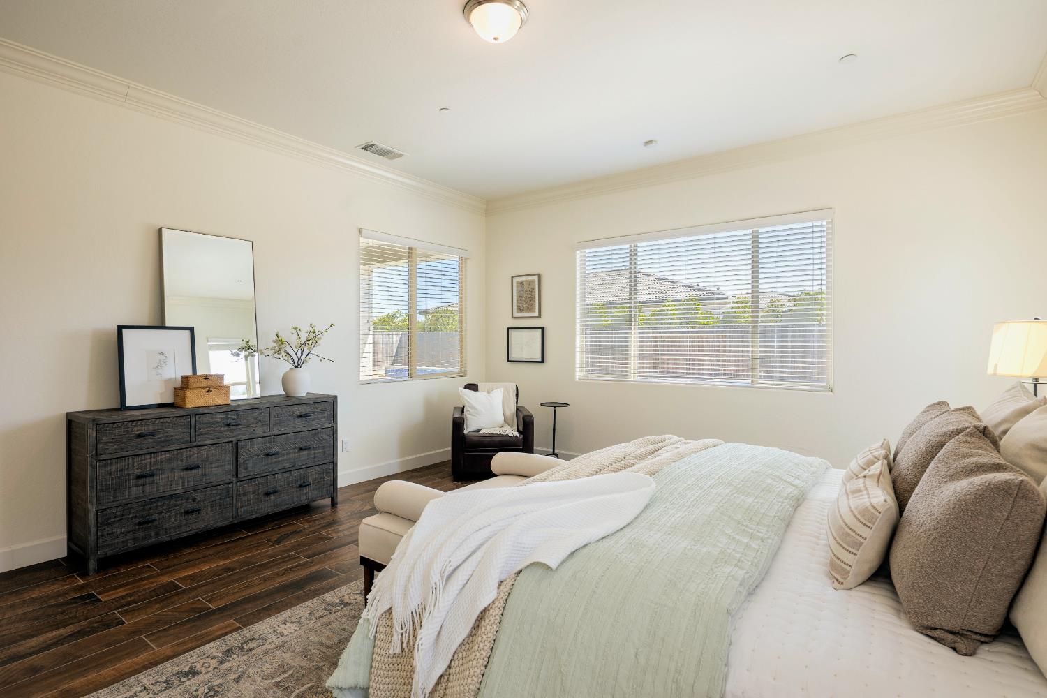 3636 Elberta Cir, Dinuba, CA 93618