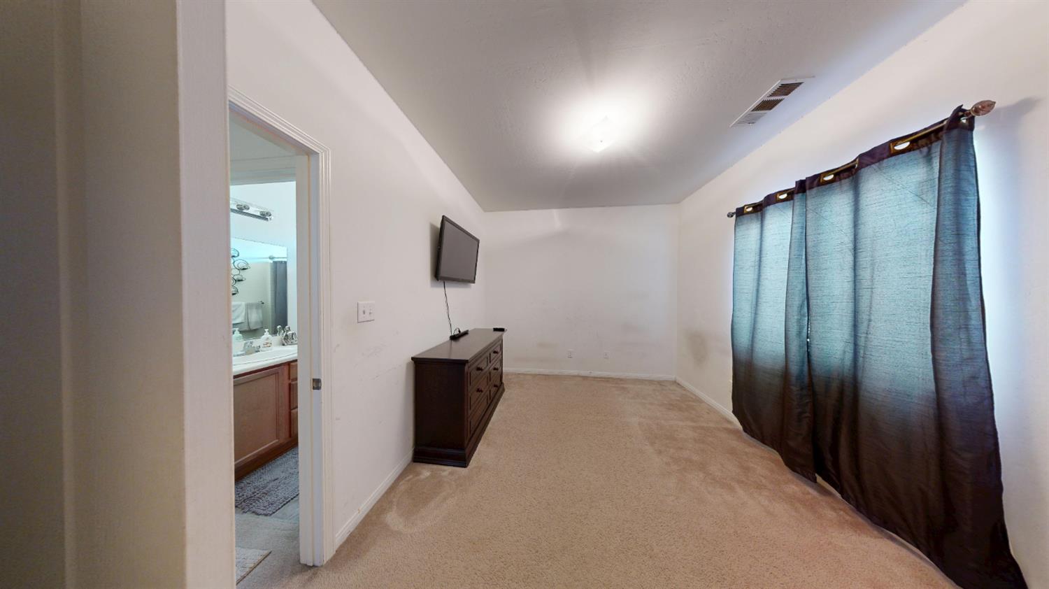 7208 Nicobar Ct, Bakersfield, CA 93307