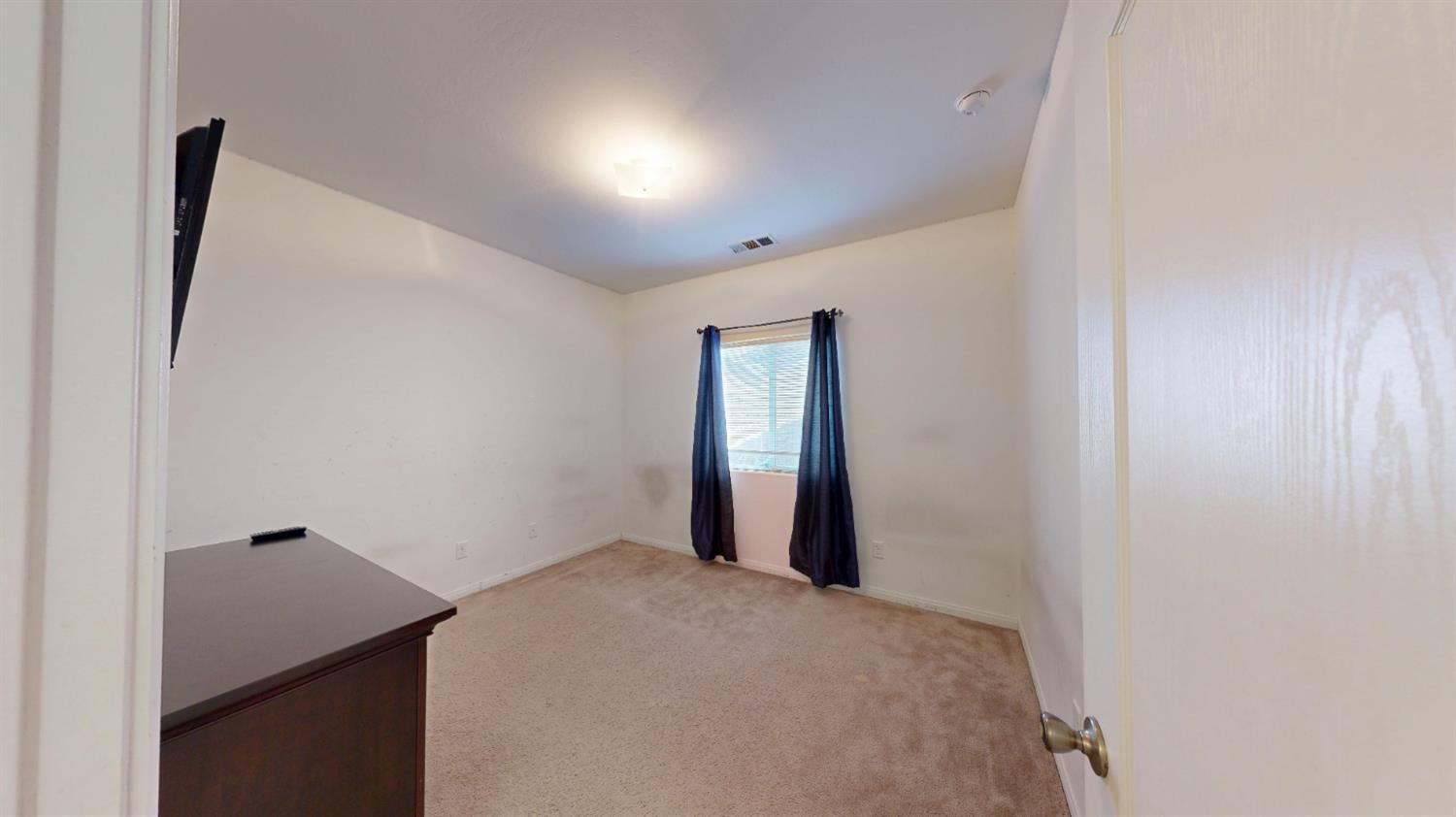 7208 Nicobar Ct, Bakersfield, CA 93307