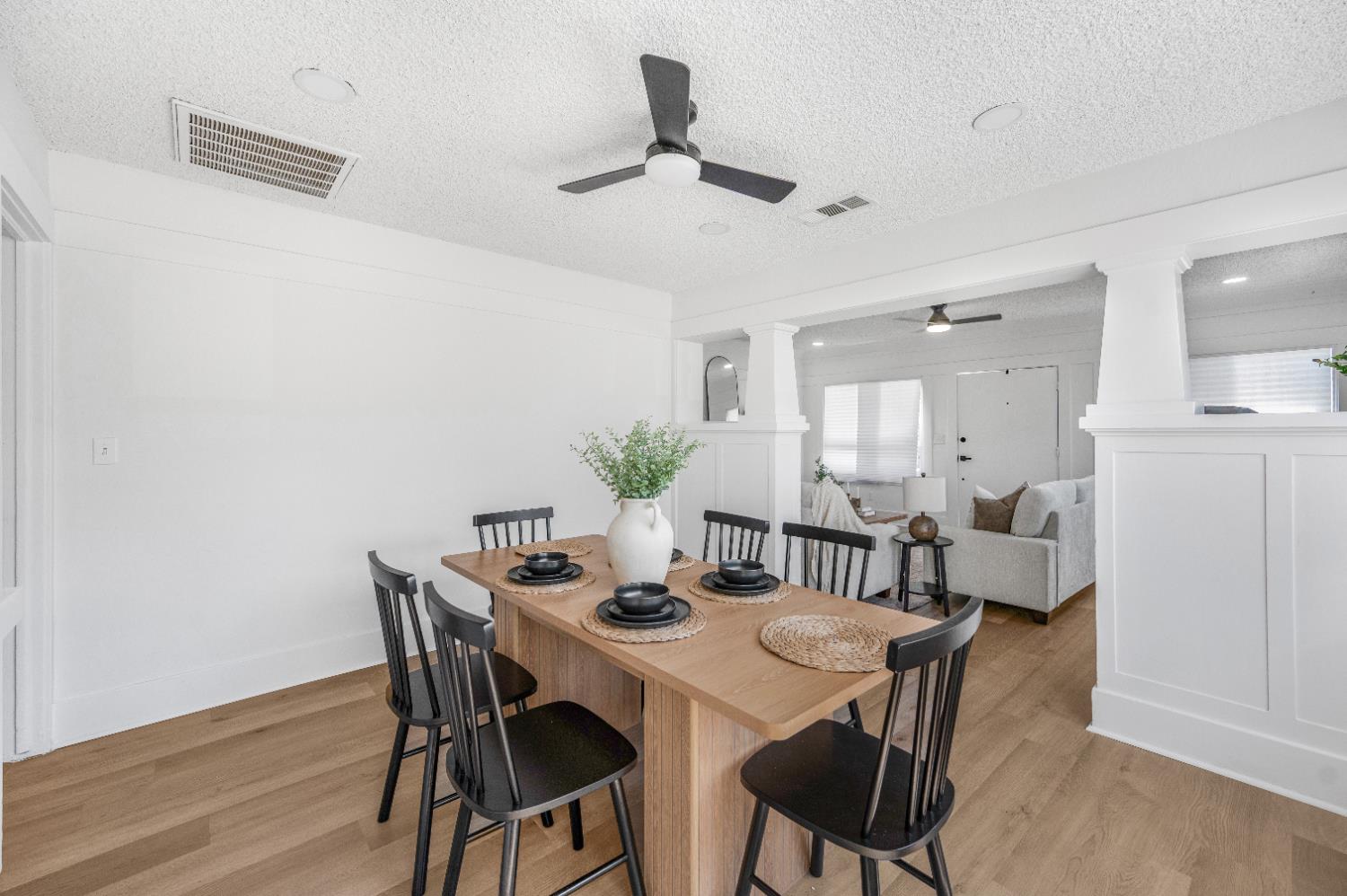 939 N Safford Ave, Fresno, CA 93728