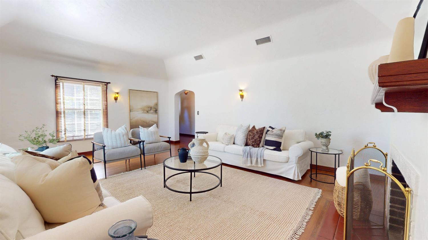 730 E Home Ave, Fresno, CA 93728