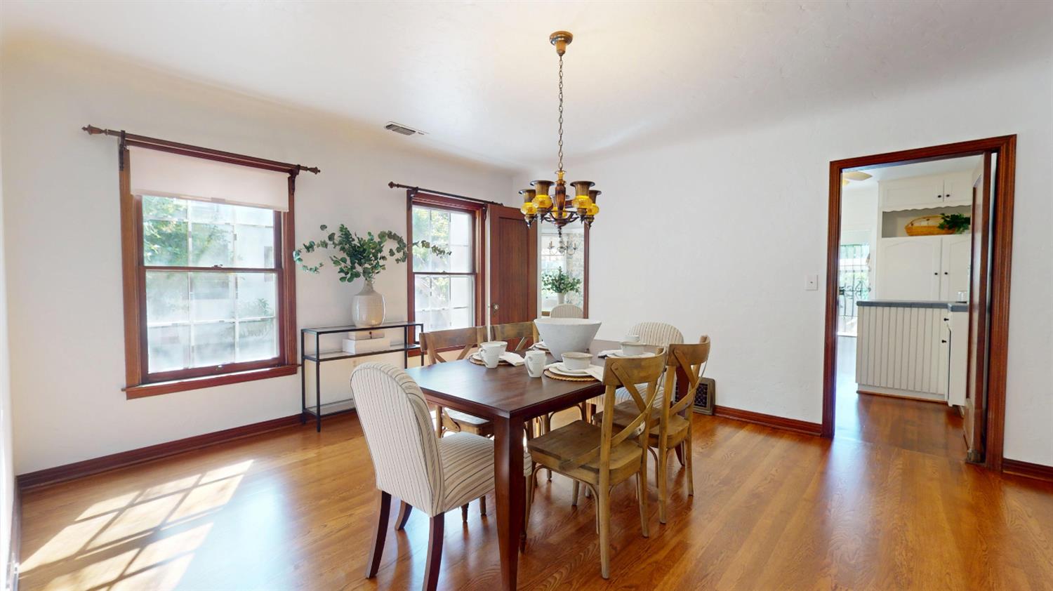 730 E Home Ave, Fresno, CA 93728