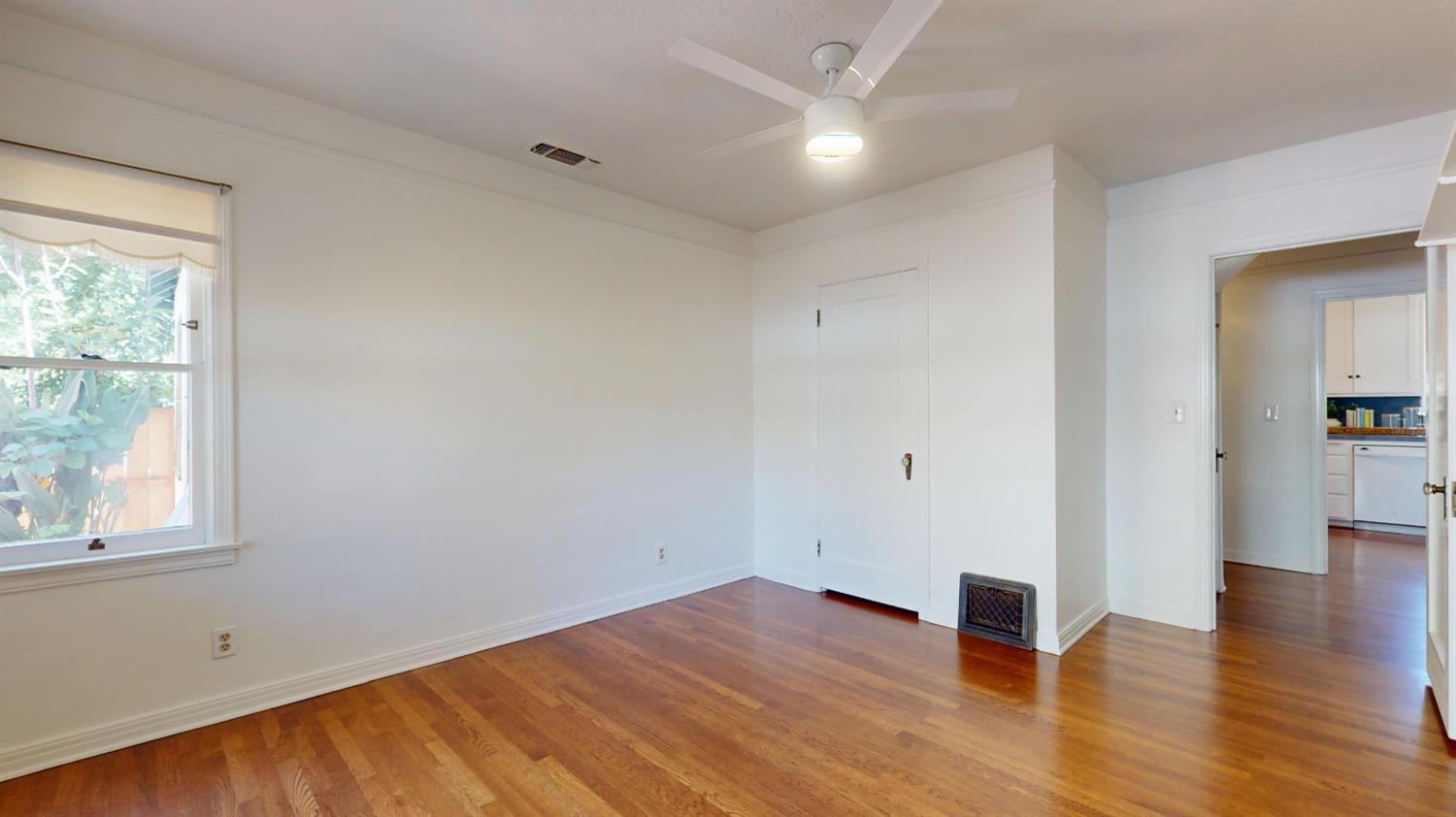 730 E Home Ave, Fresno, CA 93728