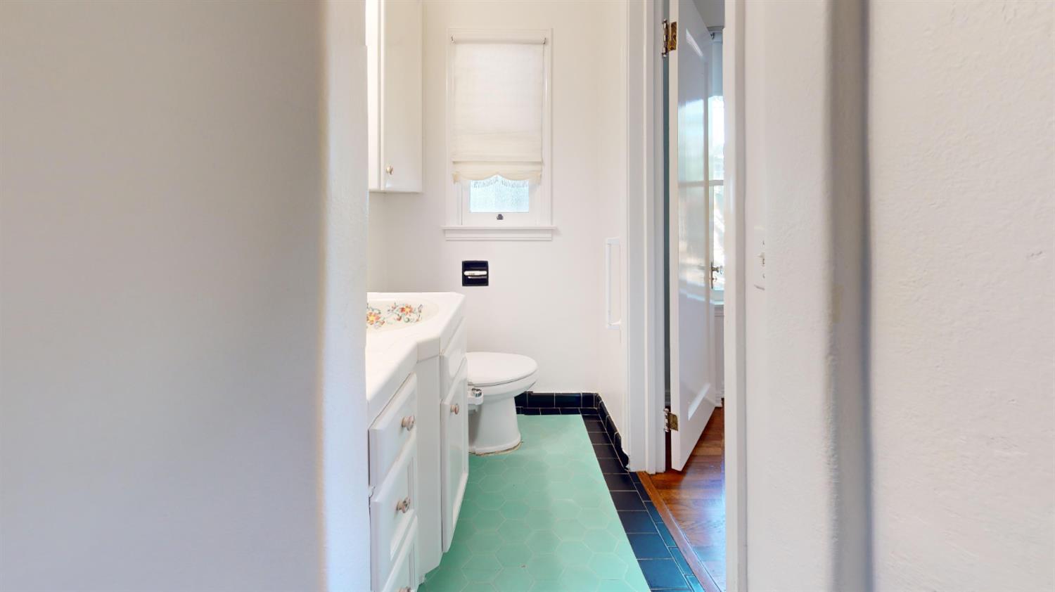 730 E Home Ave, Fresno, CA 93728