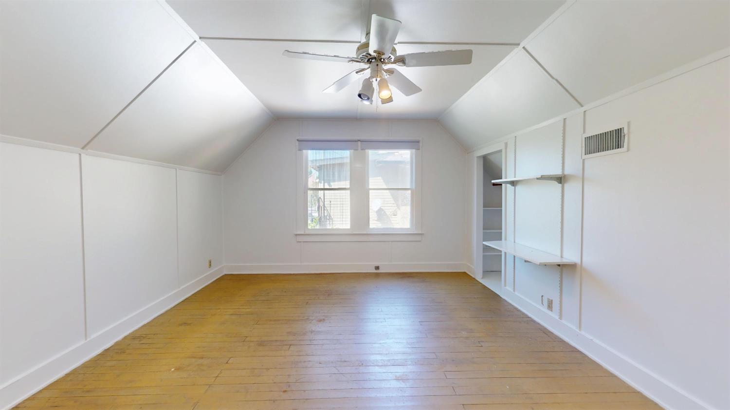 730 E Home Ave, Fresno, CA 93728