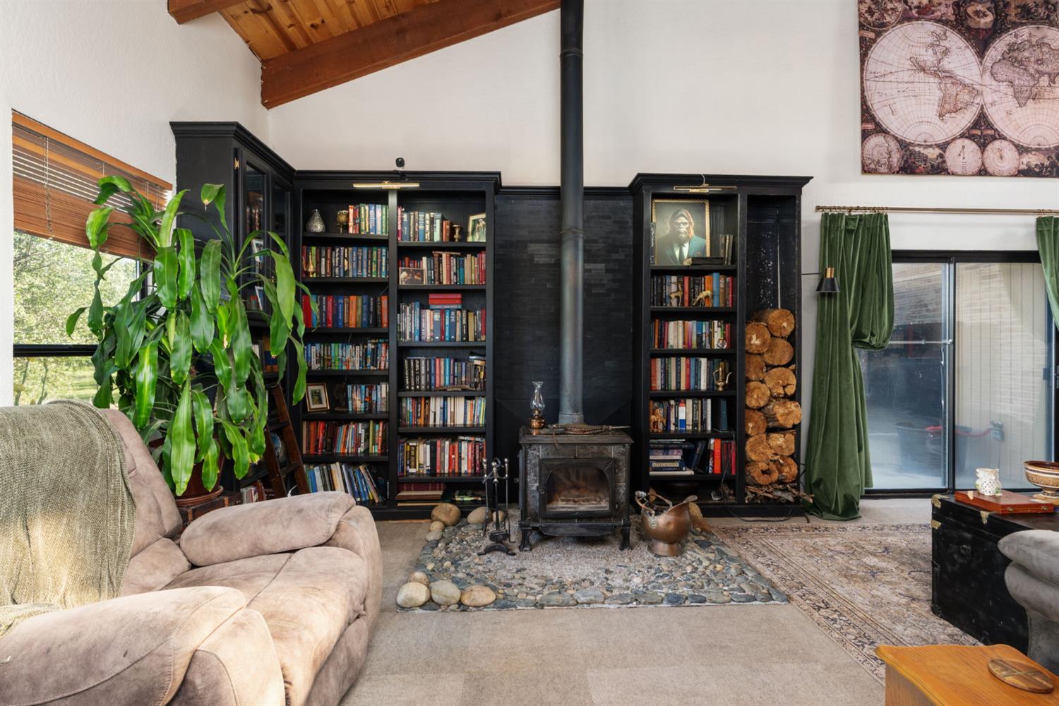 30088 Tioga Dr, Coarsegold, CA 93614