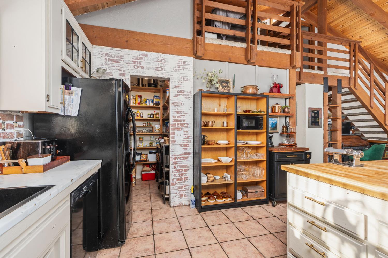 30088 Tioga Dr, Coarsegold, CA 93614