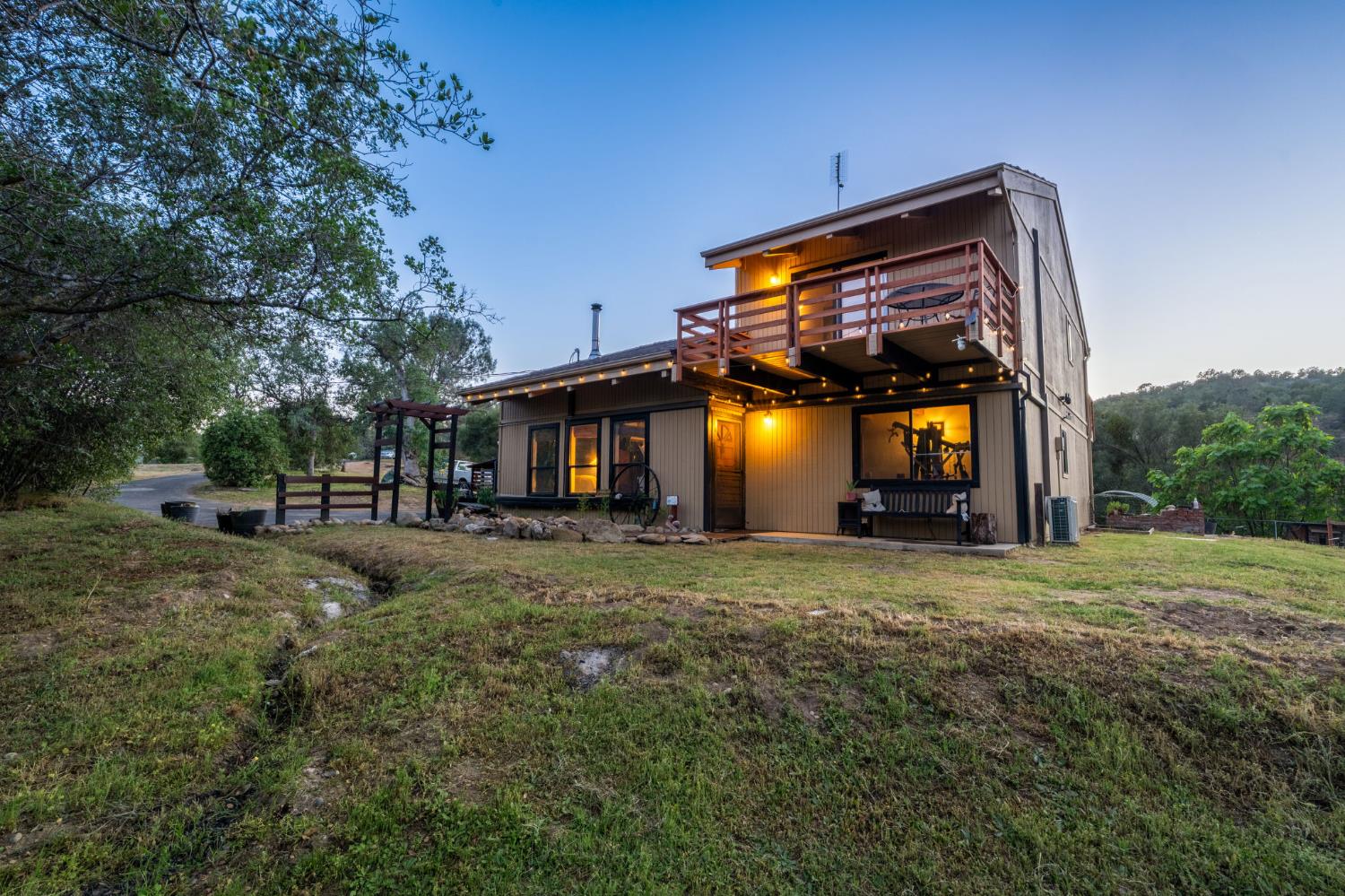 30088 Tioga Dr, Coarsegold, CA 93614