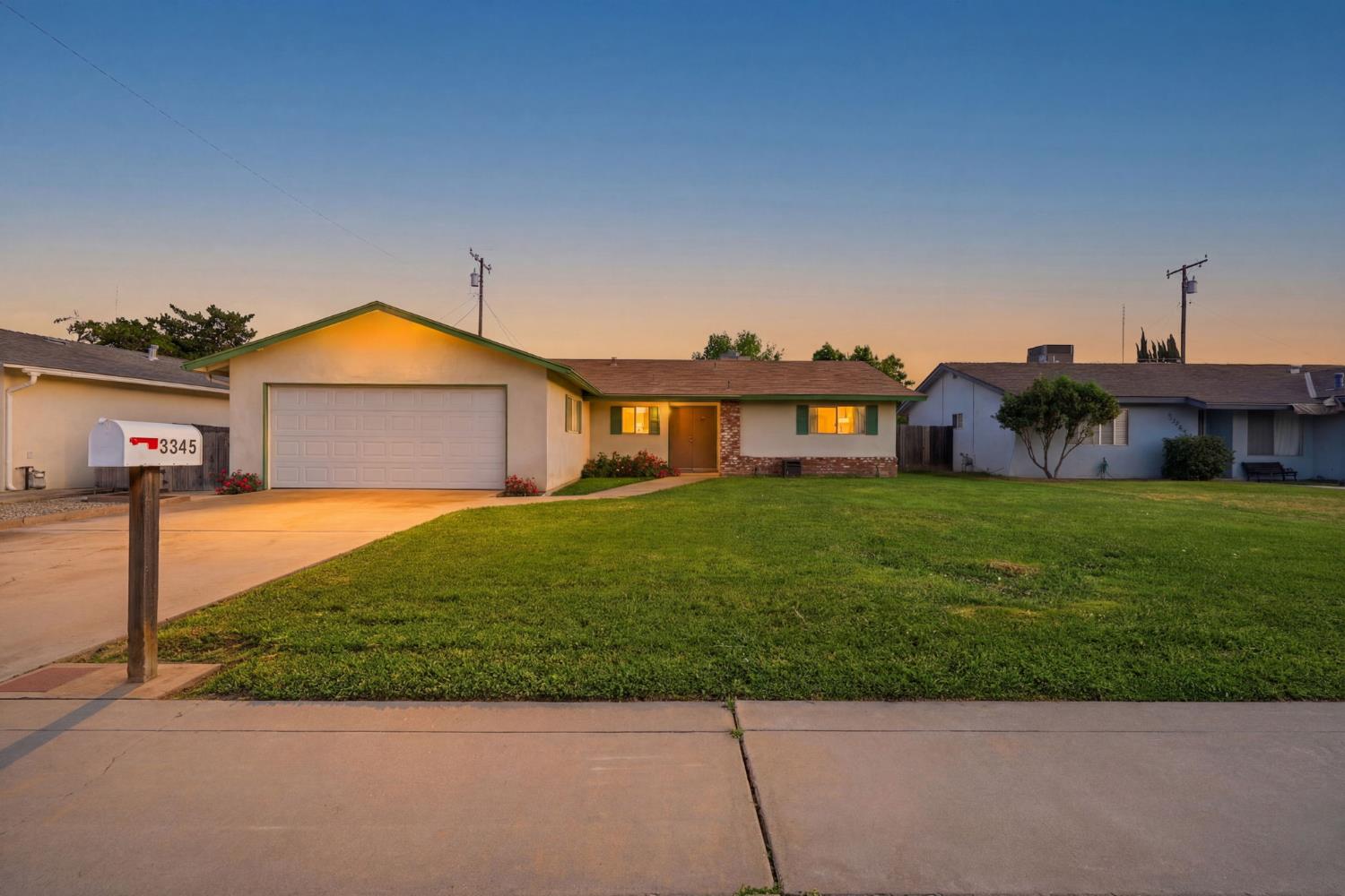 3345 W Laurel, Visalia, CA 93277