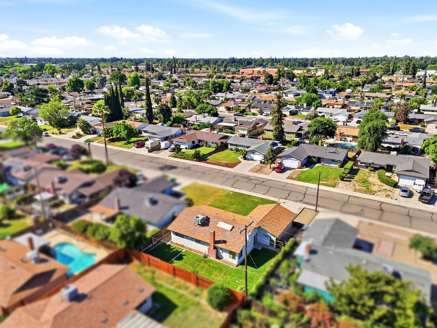 3345 W Laurel, Visalia, CA 93277