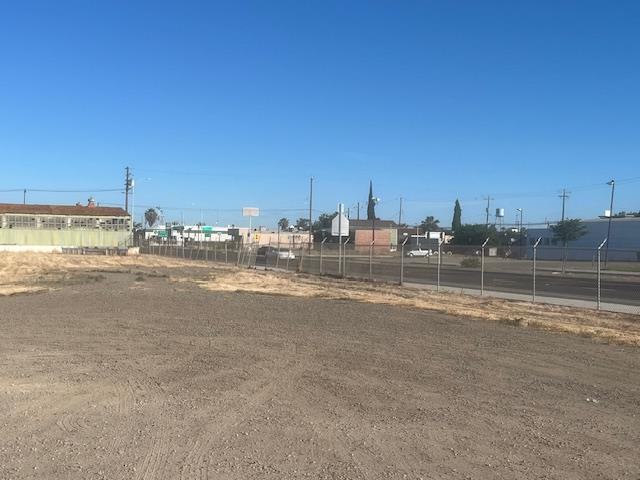 1456 N St, Firebaugh, CA 93622