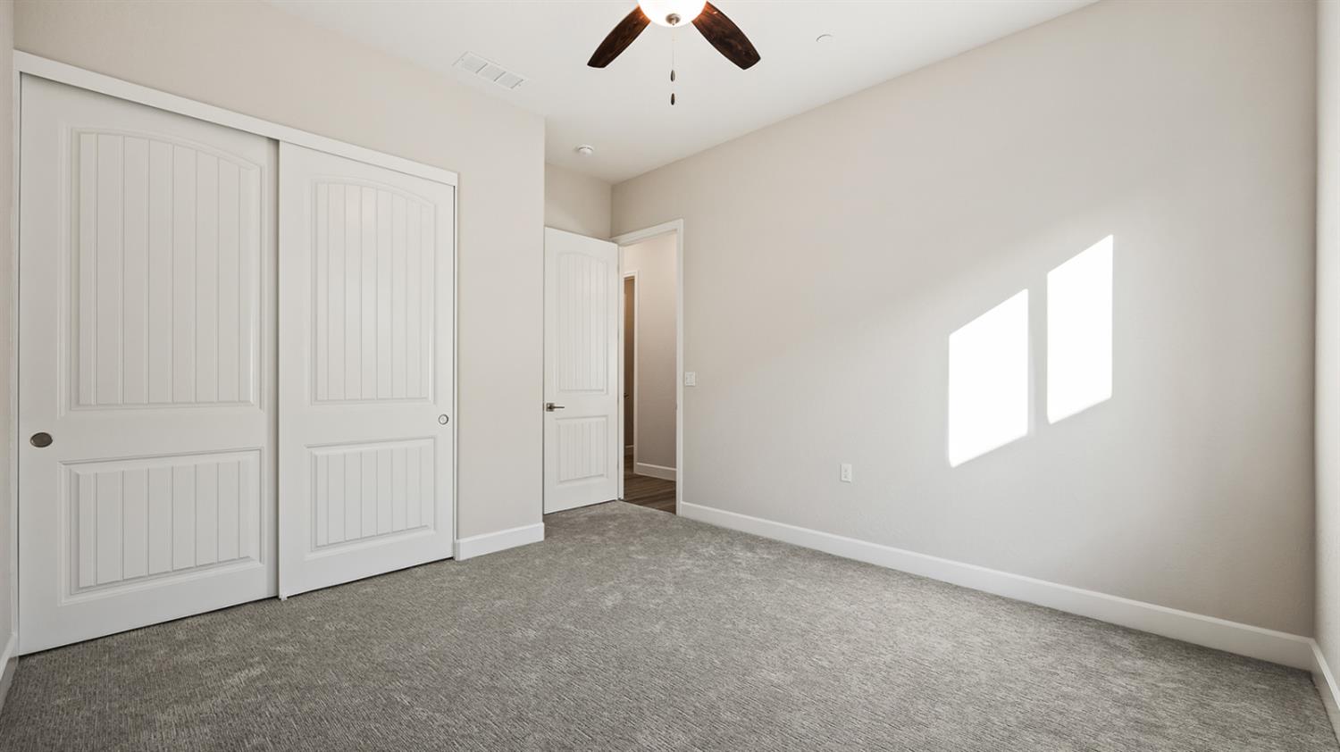 2548 N Annie Dr, Fresno, CA 93727