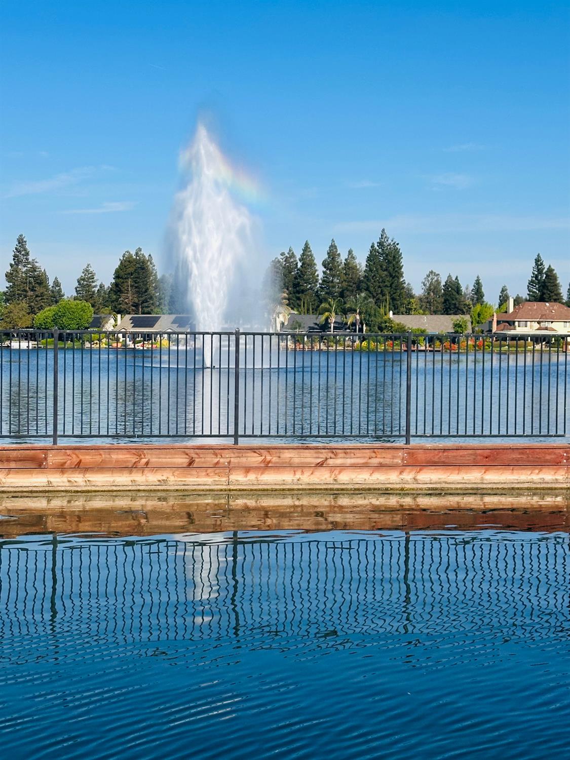 645 E Champlain Dr #123, Fresno, CA 93730