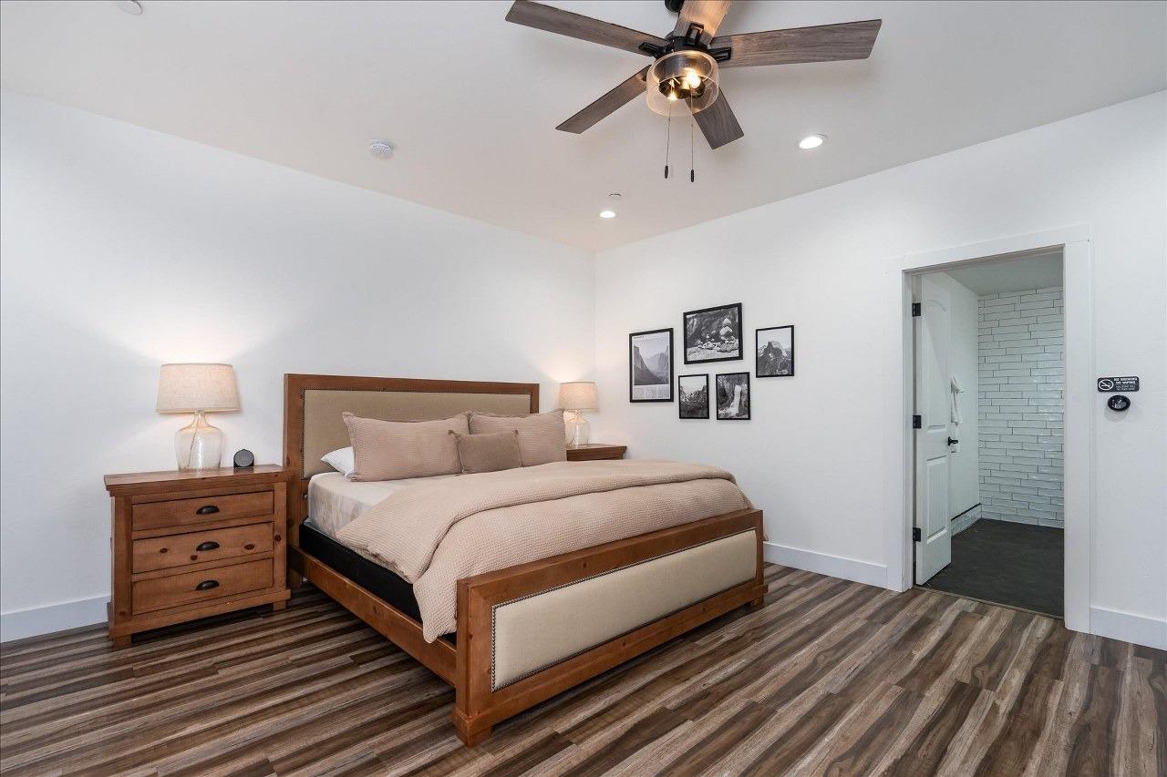 49271 Golden Oak Loop, Oakhurst, CA 93644