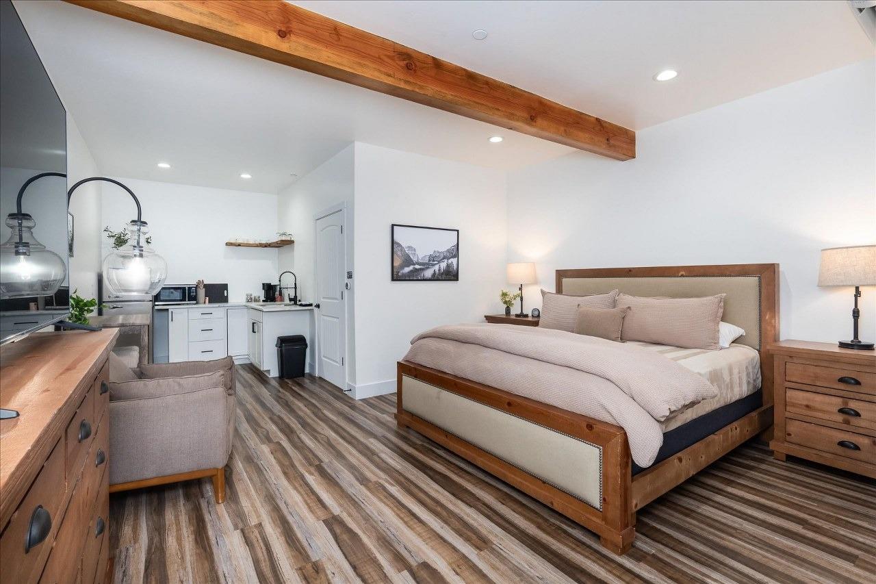 49271 Golden Oak Loop, Oakhurst, CA 93644