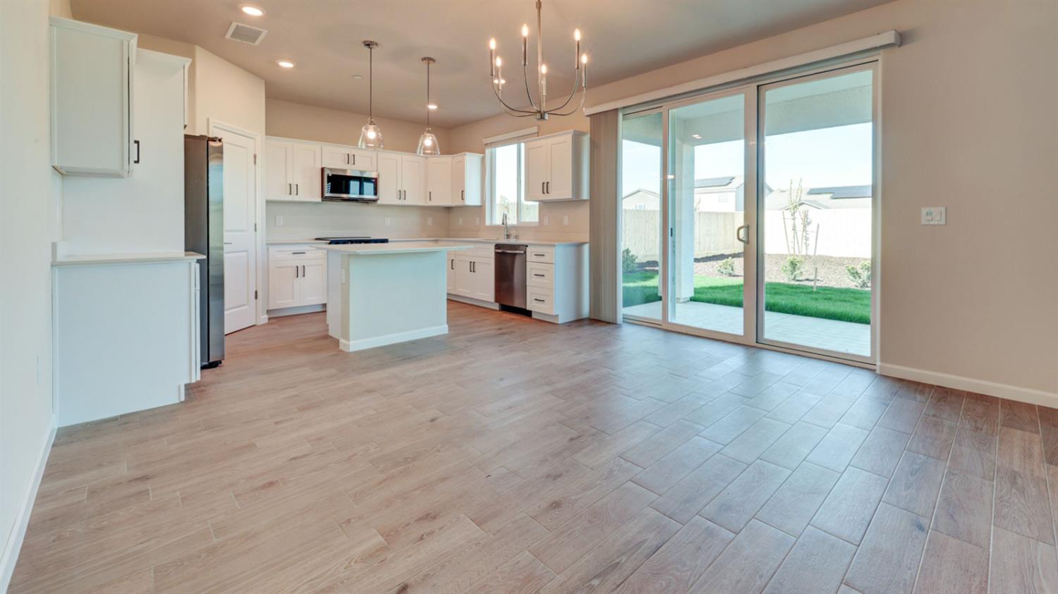 7102 W Ashcroft Ave, Fresno, CA 93723