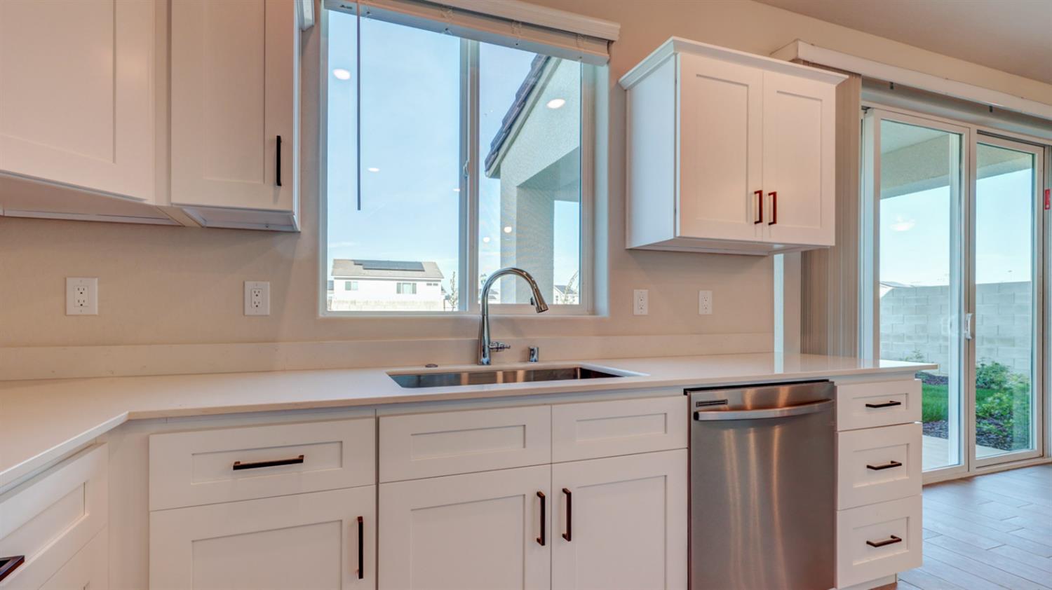 7102 W Ashcroft Ave, Fresno, CA 93723