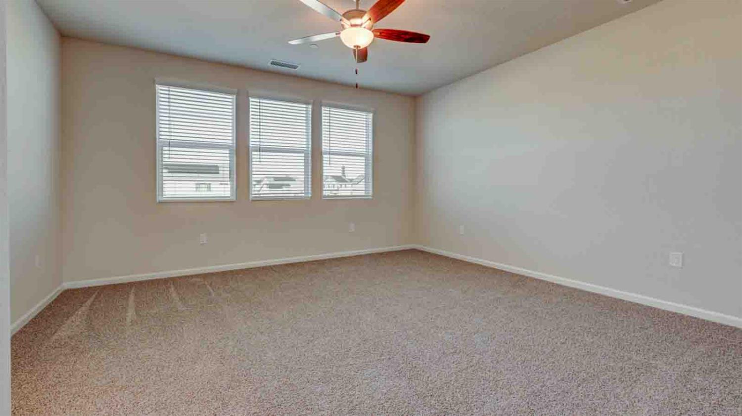 7102 W Ashcroft Ave, Fresno, CA 93723