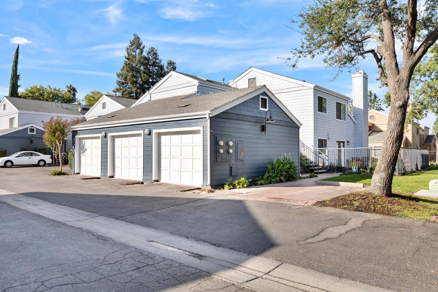 7675 N 1St St #136, Fresno, CA 93720