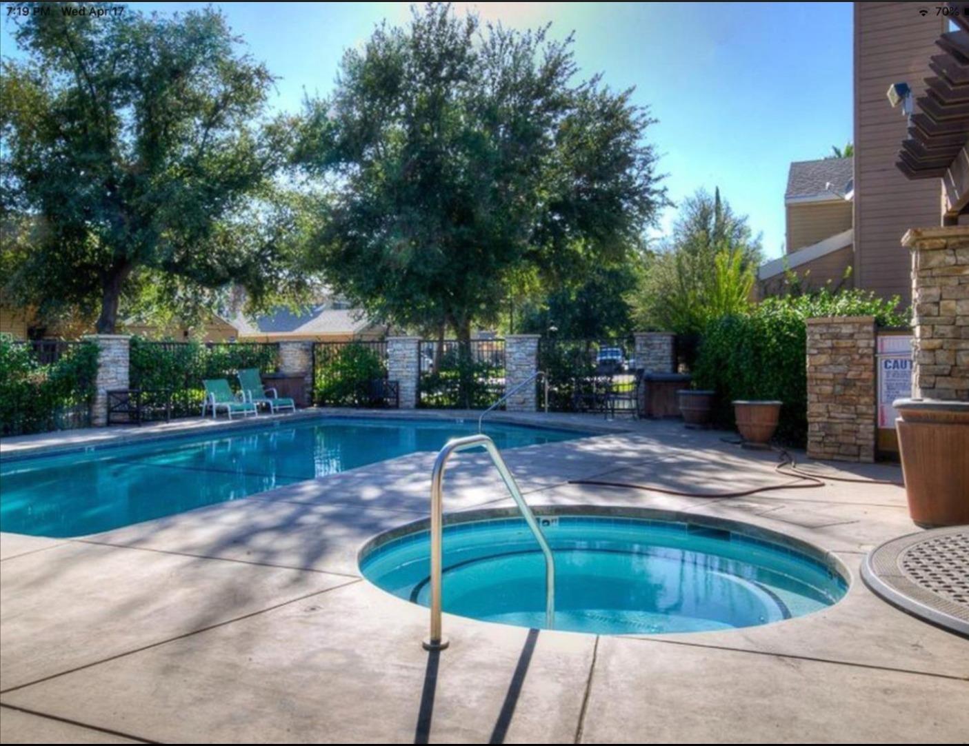 7675 N 1St St #136, Fresno, CA 93720