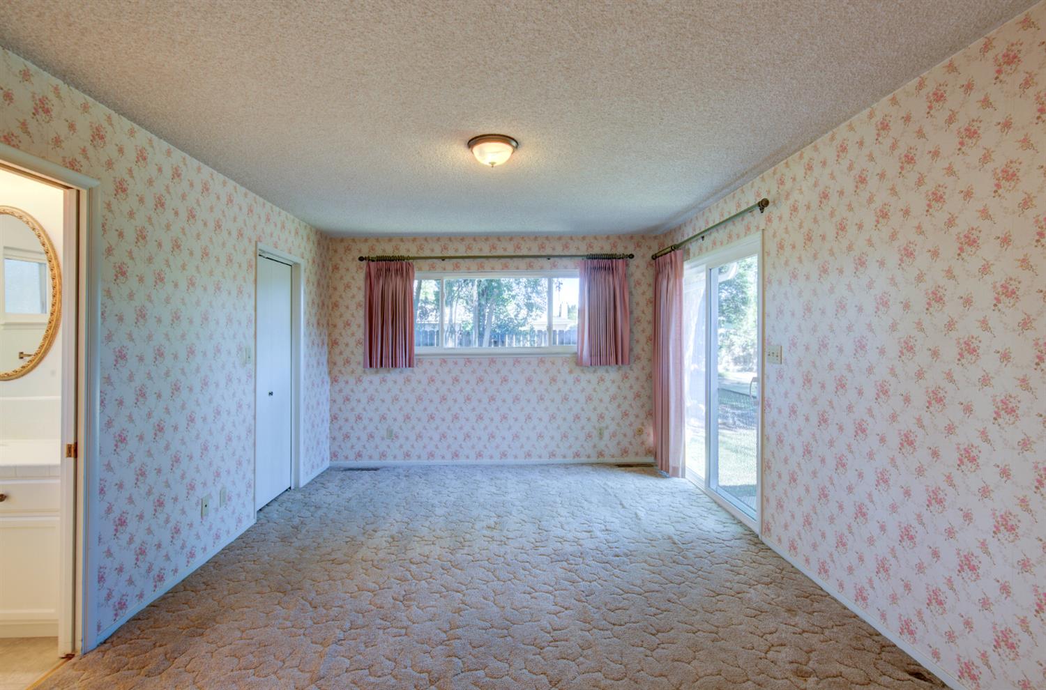 6656 N Dearing Ave, Fresno, CA 93710