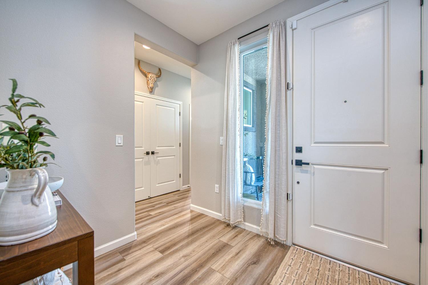 1275 Traverse Dr S, Madera, CA 93636