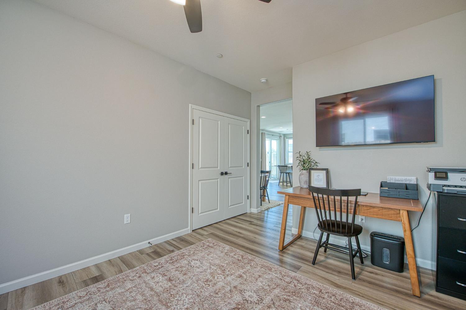 1275 Traverse Dr S, Madera, CA 93636