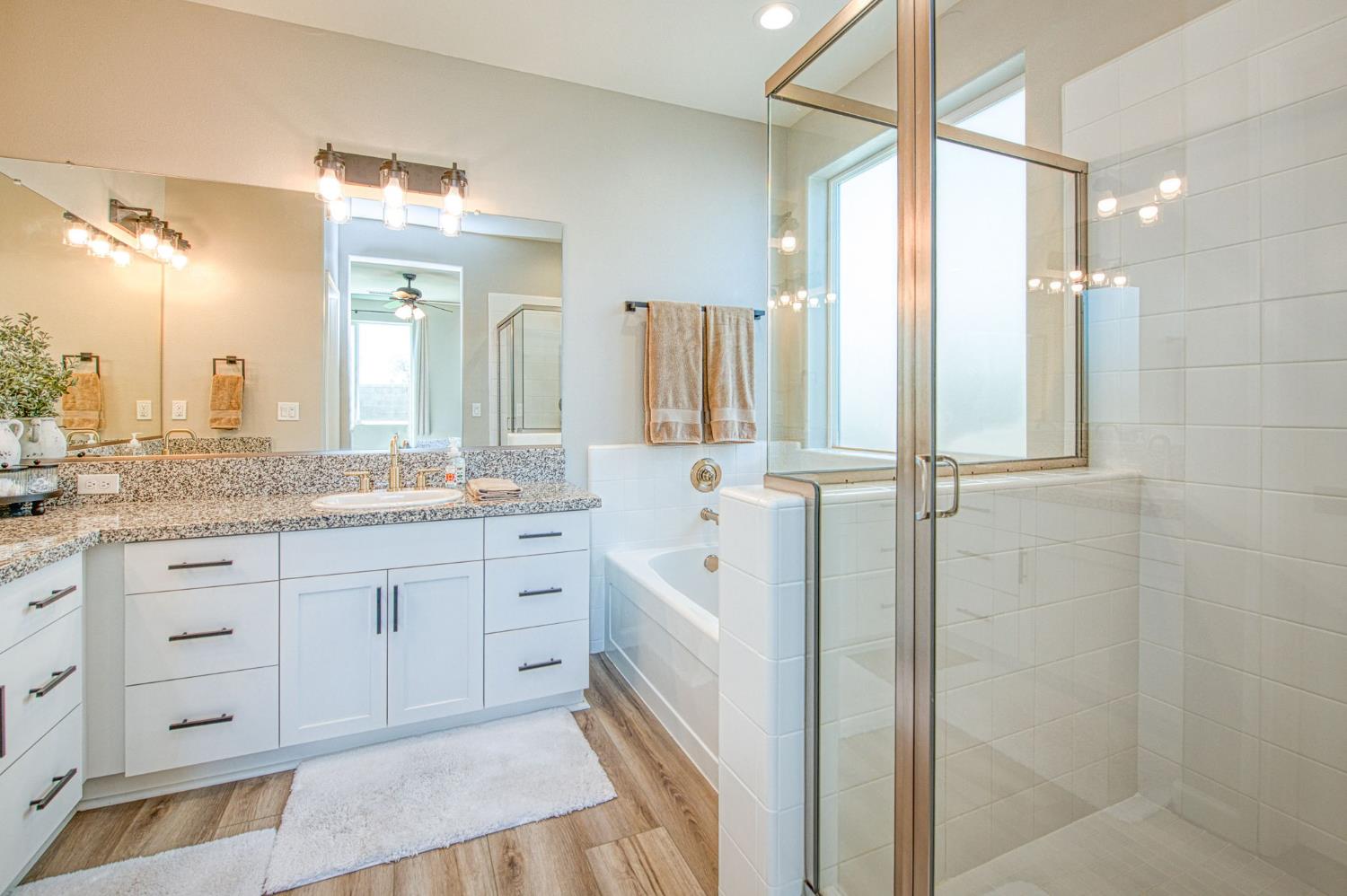 1275 Traverse Dr S, Madera, CA 93636