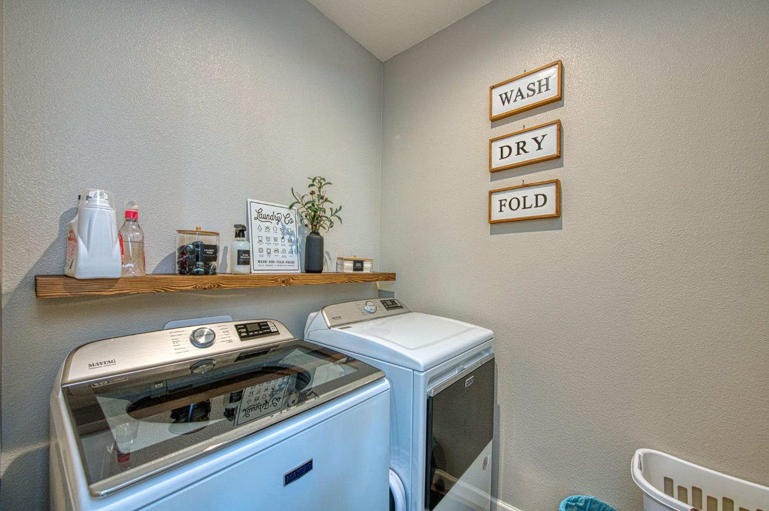 1275 Traverse Dr S, Madera, CA 93636