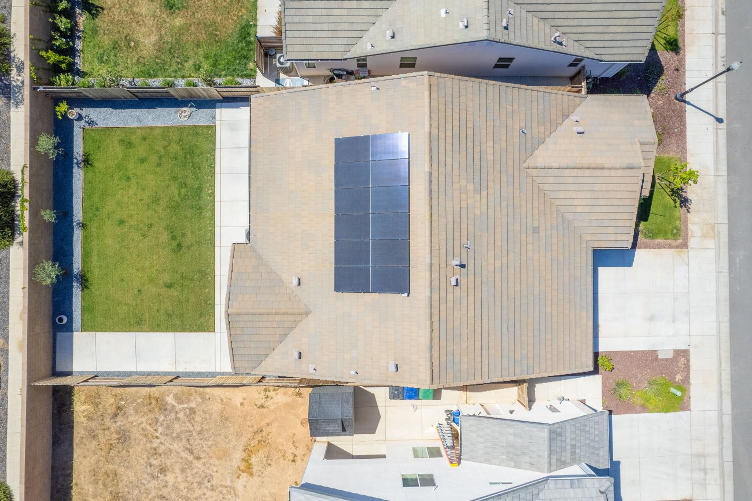 1275 Traverse Dr S, Madera, CA 93636