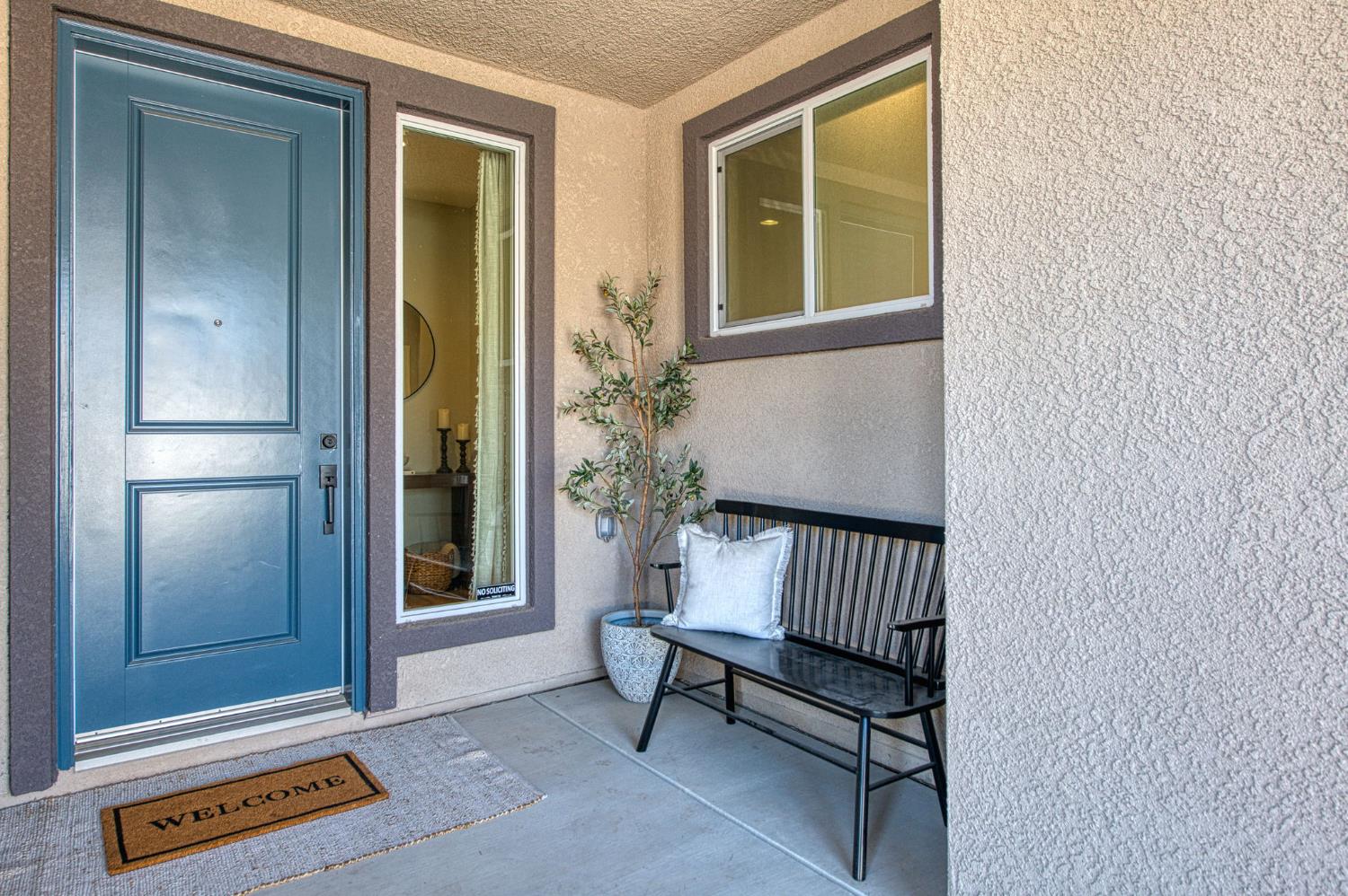 1275 Traverse Dr S, Madera, CA 93636