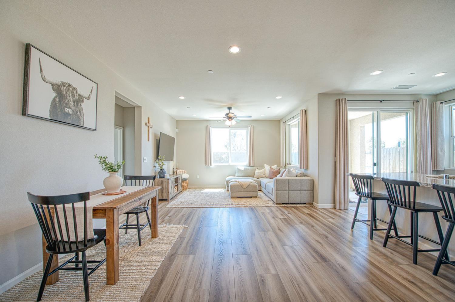 1275 Traverse Dr S, Madera, CA 93636