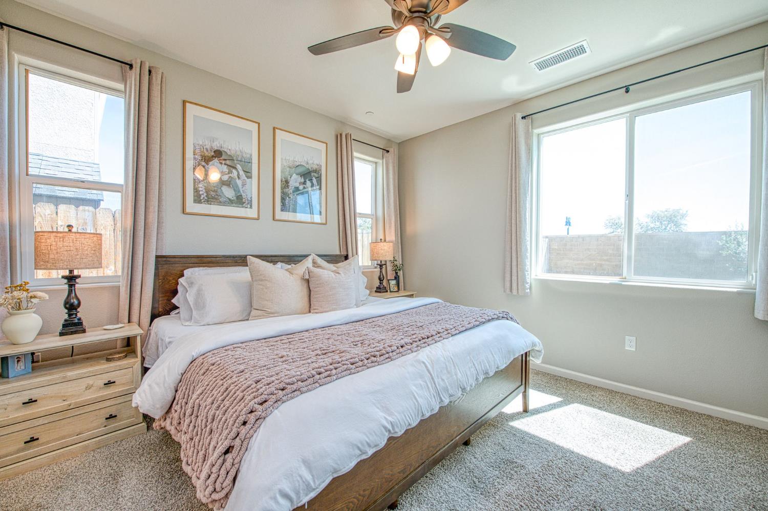 1275 Traverse Dr S, Madera, CA 93636