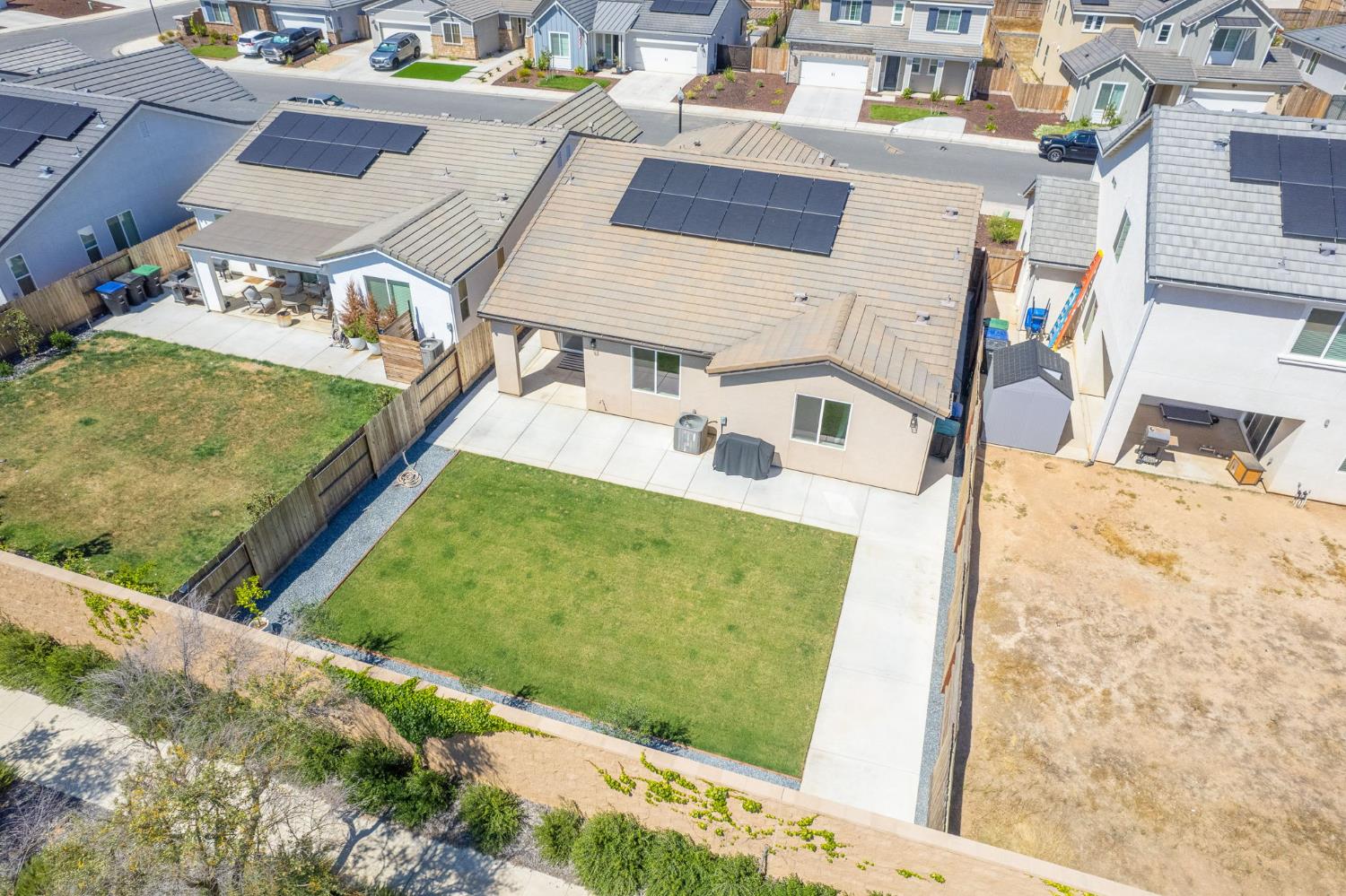 1275 Traverse Dr S, Madera, CA 93636