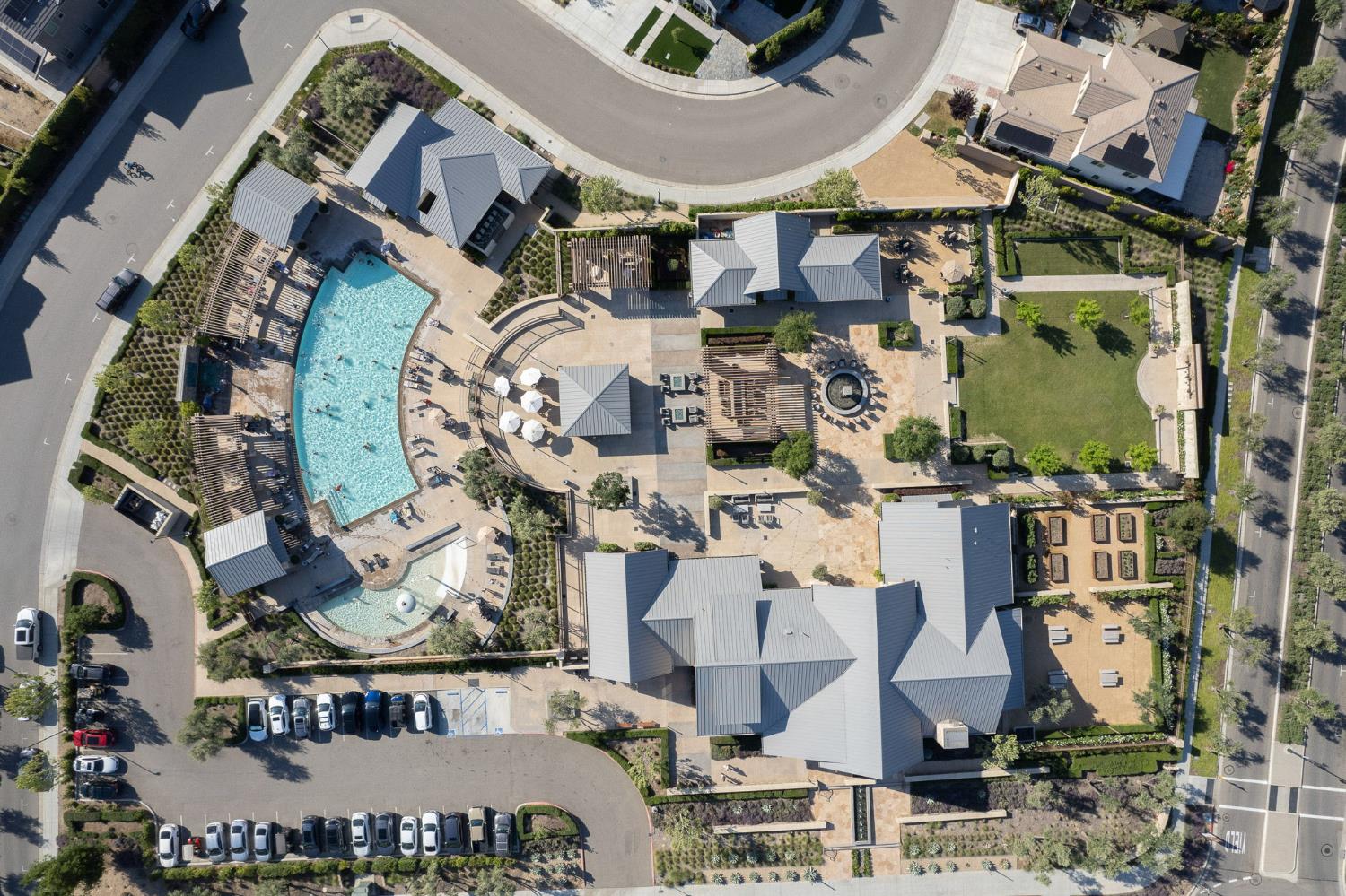 1275 Traverse Dr S, Madera, CA 93636