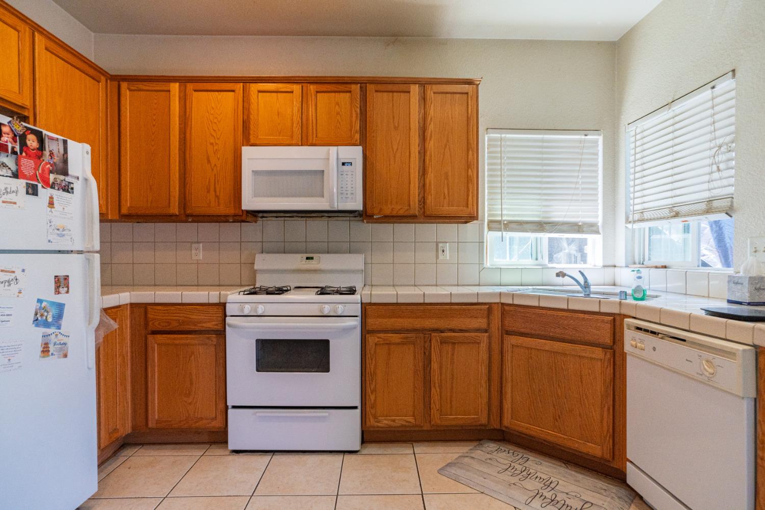 123 Manzanita Ave, Merced, CA 95341