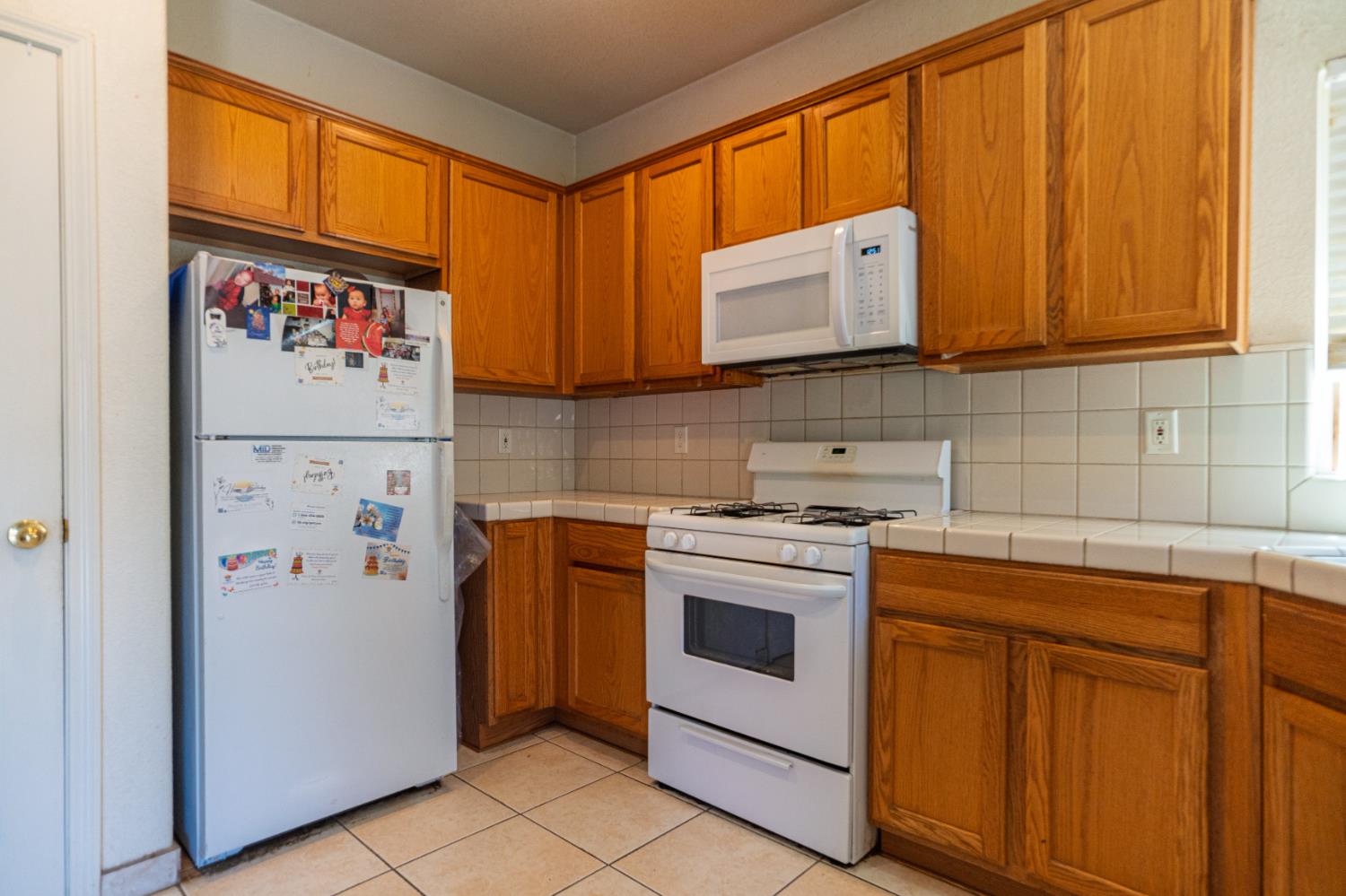 123 Manzanita Ave, Merced, CA 95341